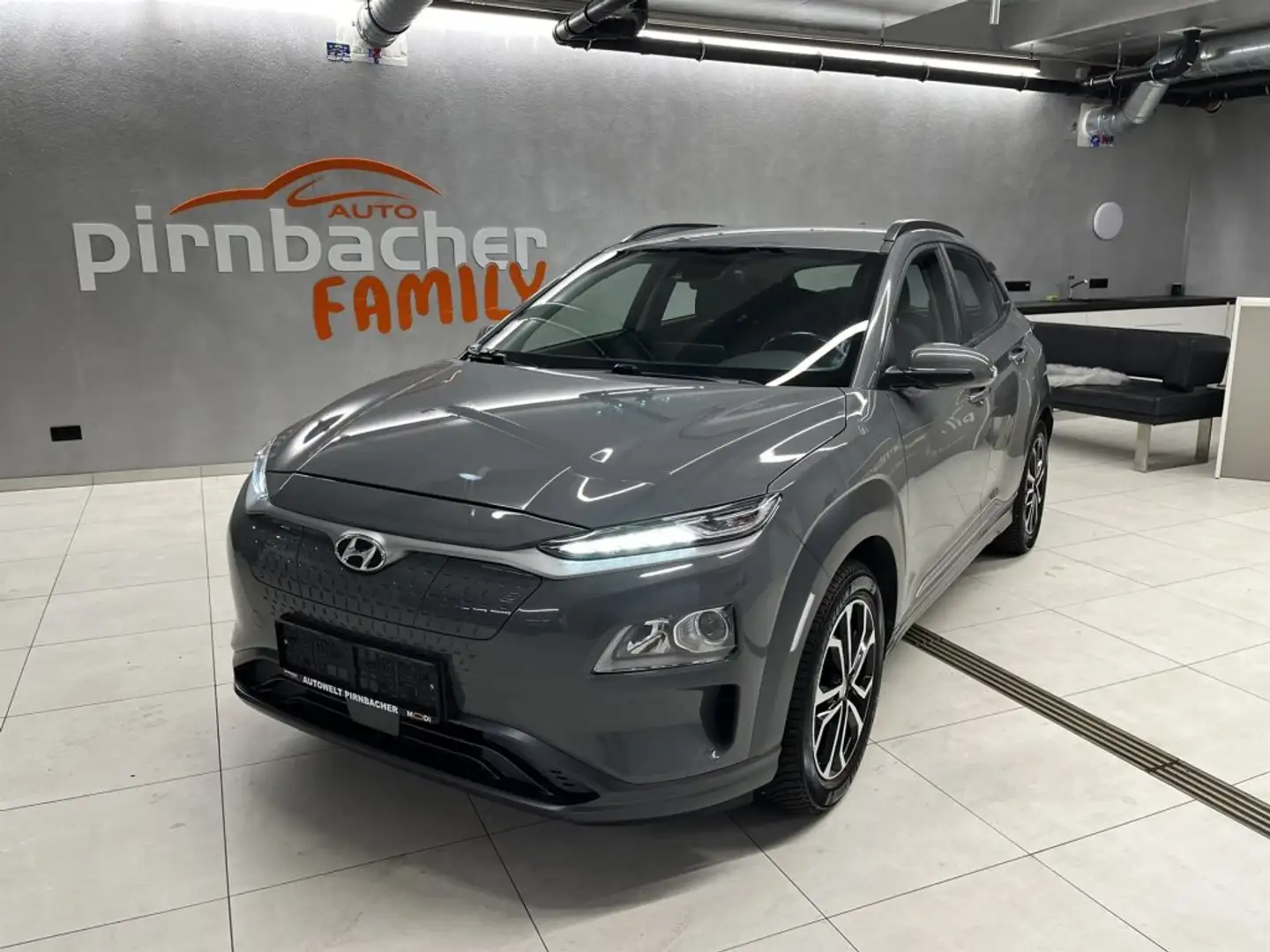 Hyundai KONA ELEKTRO Level5 Style 39 KWH Grau - 1