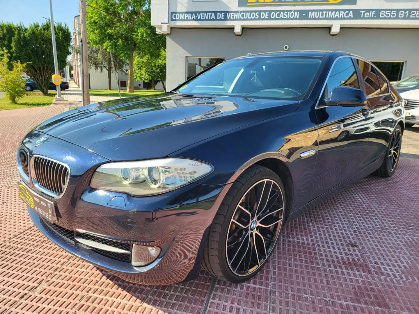 BMW 520 520dA plava - 1