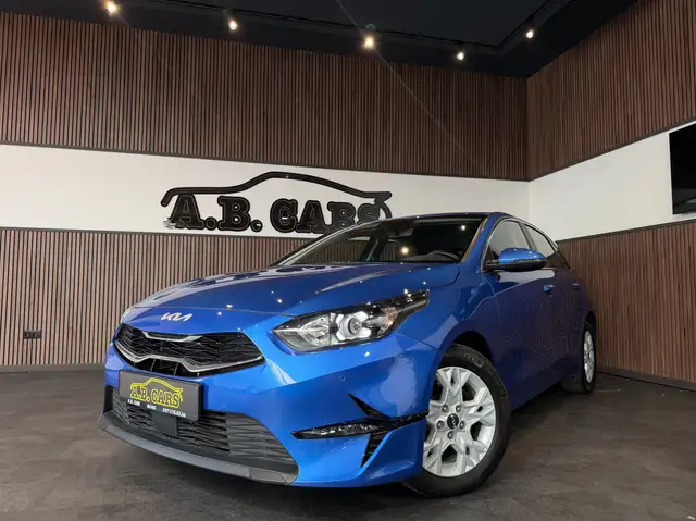 Kia Ceed main image