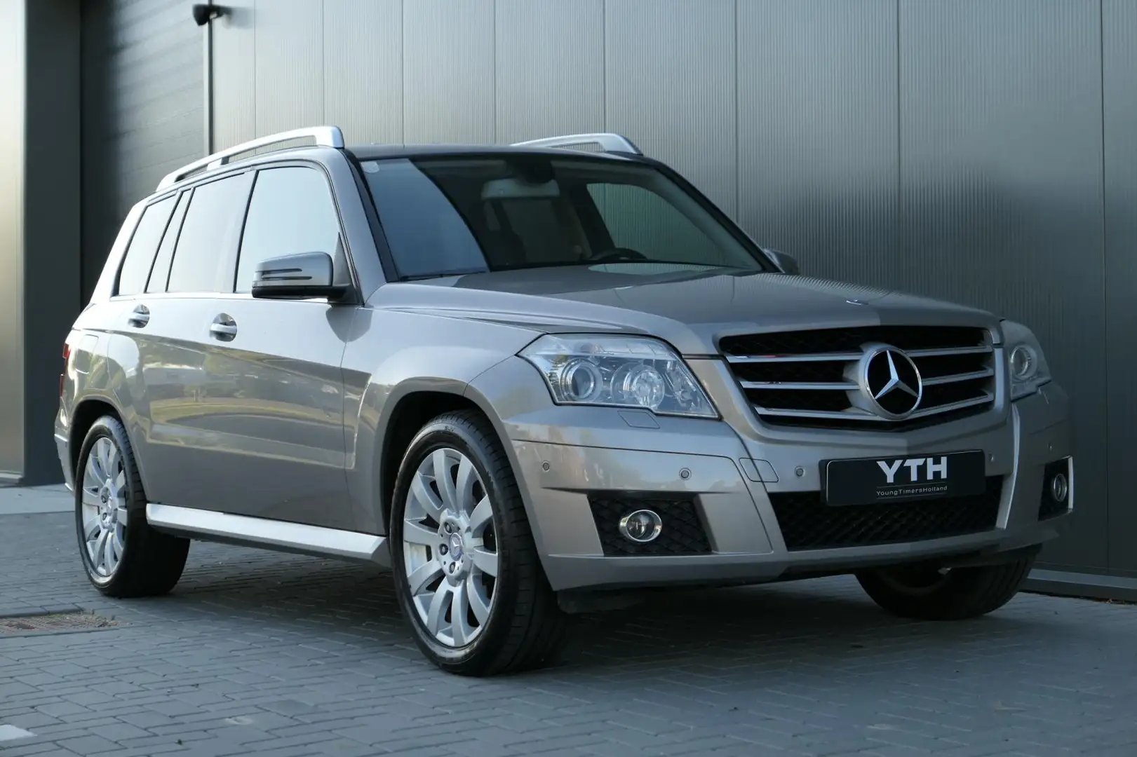 Mercedes-Benz GLK 350 4-Matic Leder Carplay Youngtimer Trekhaak Cruise C Grijs - 2