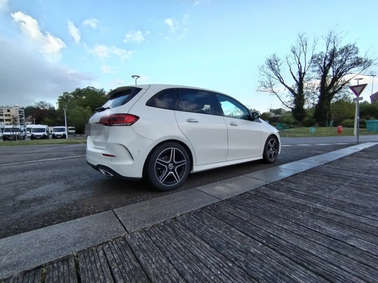 Mercedes-Benz B 180 Classe d 8G-DCT AMG Line Edition - 2