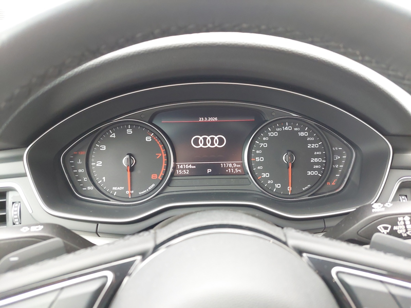 Audi A4 35 TFSI S-line S-tronic — photo 14