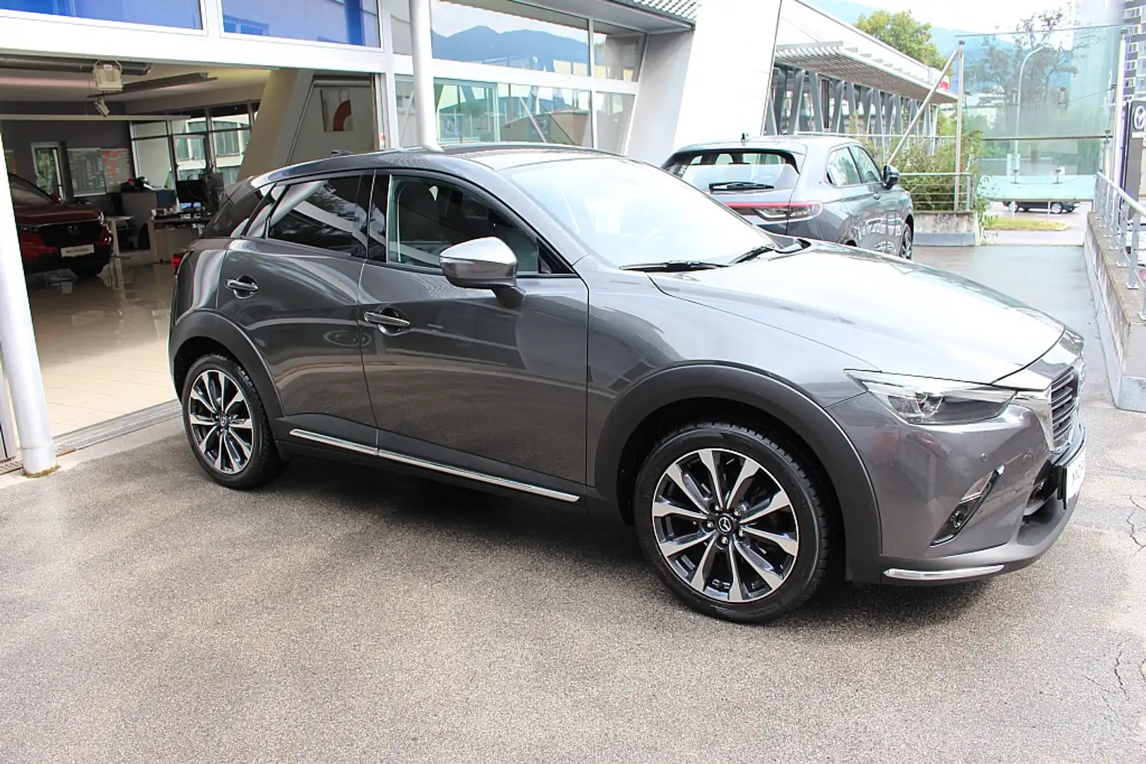 Mazda CX-3 G121 Revolution Gris - 2