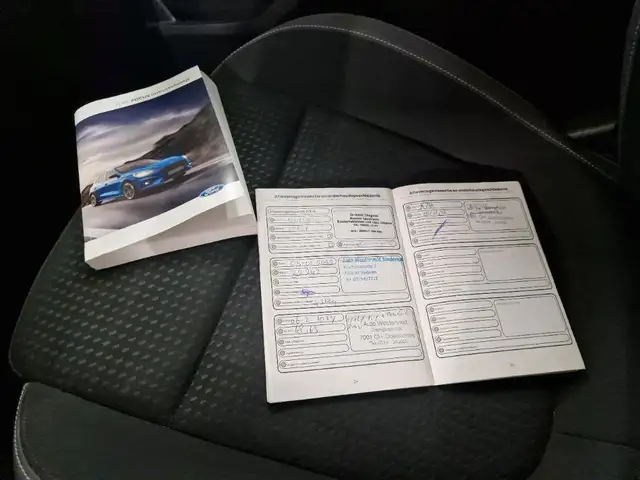 Ford Focus view 9