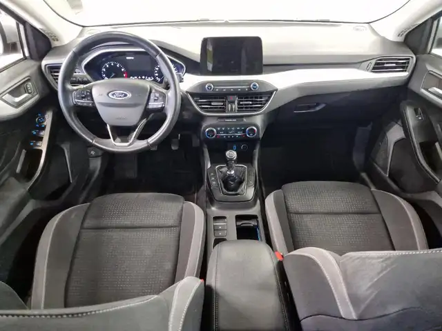 Ford Focus view 4