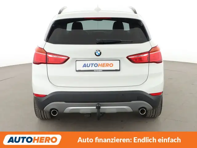 BMW X1 view 5