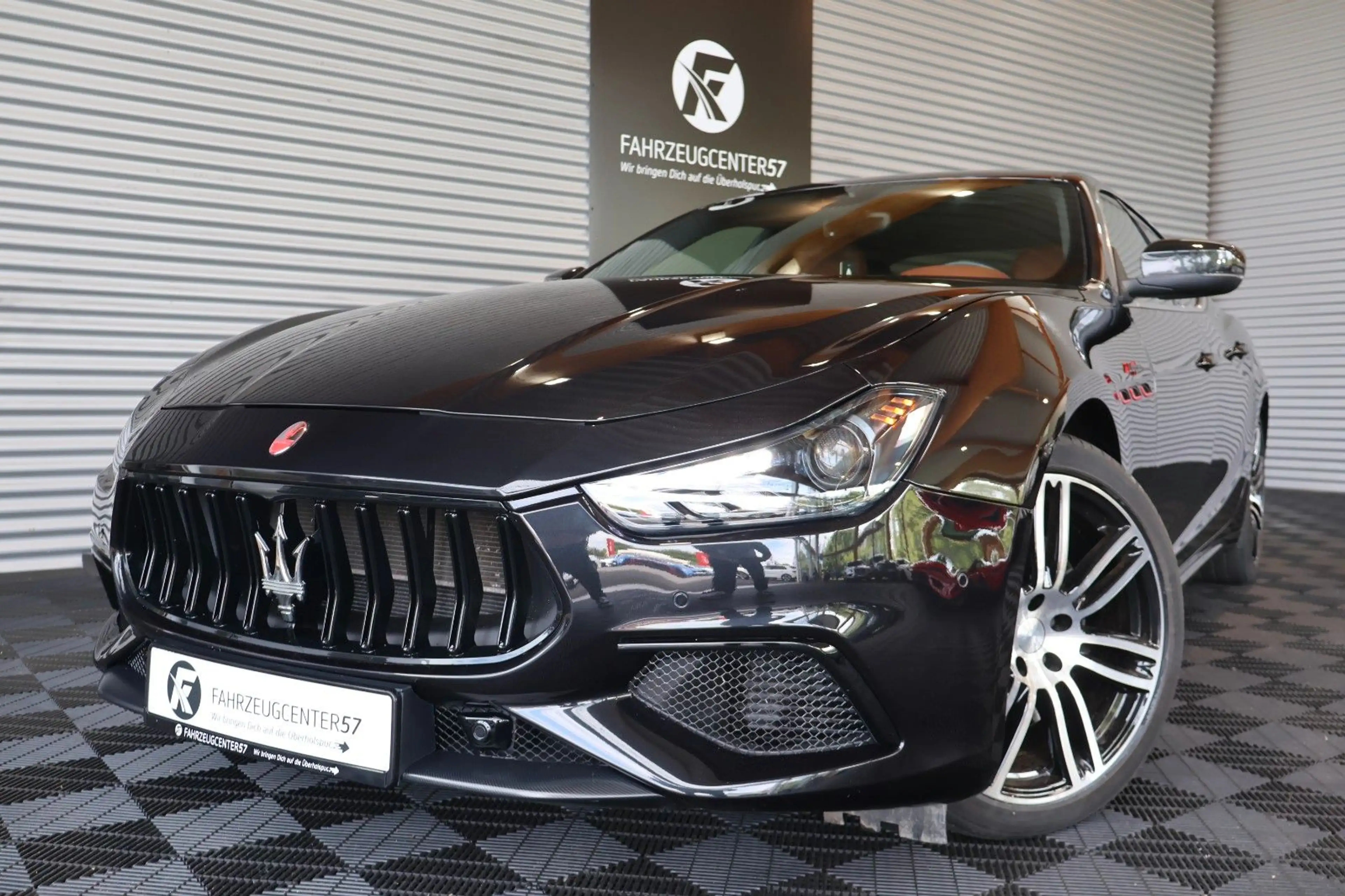 Maserati Ghibli S Q4 V6 3.0L TROFEO OPTIK/CARPLAY/H&K/RFK