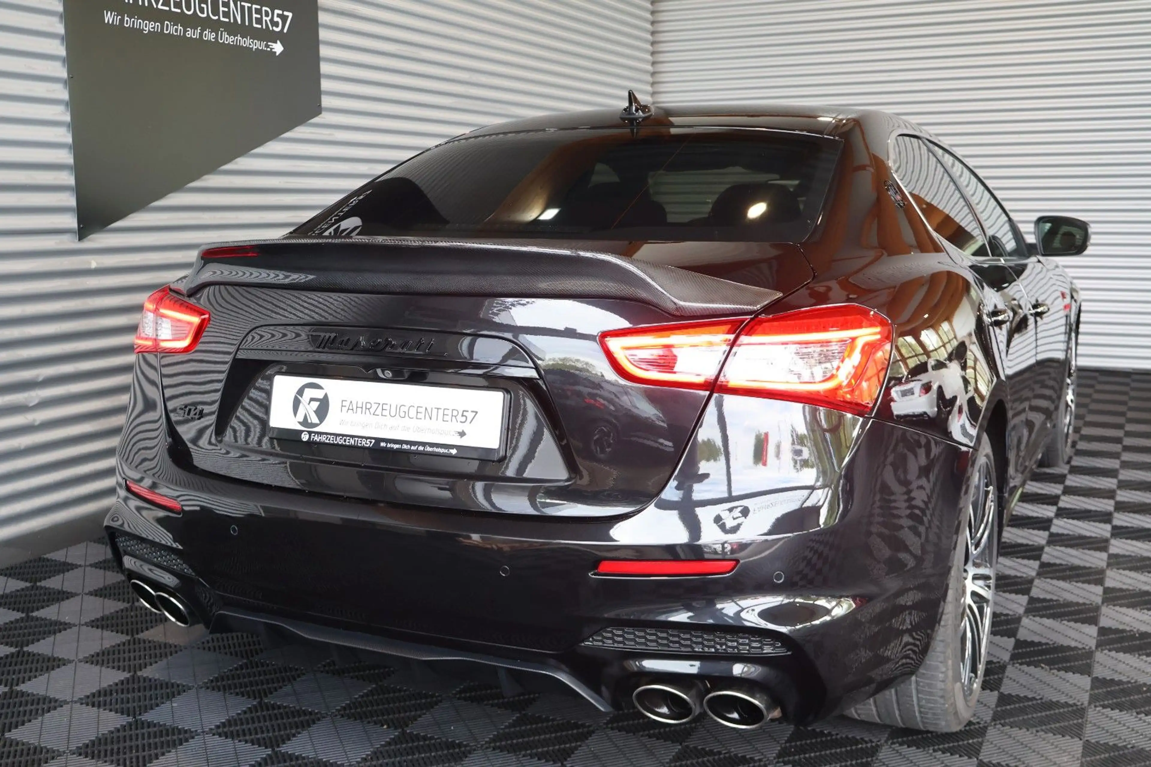 Maserati Ghibli S Q4 V6 3.0L TROFEO OPTIK/CARPLAY/H&K/RFK — photo 8