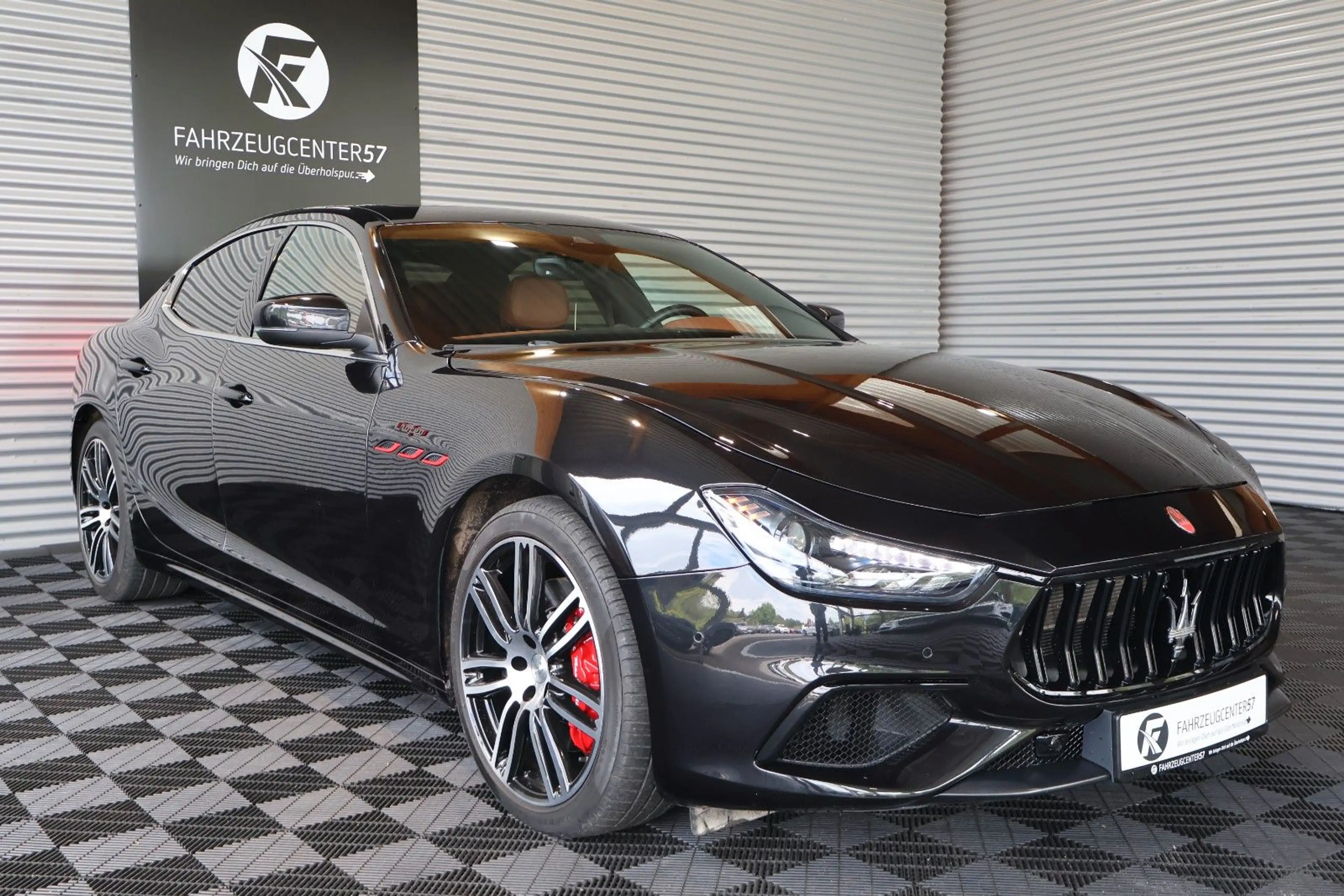 Maserati Ghibli S Q4 V6 3.0L TROFEO OPTIK/CARPLAY/H&K/RFK — photo 6