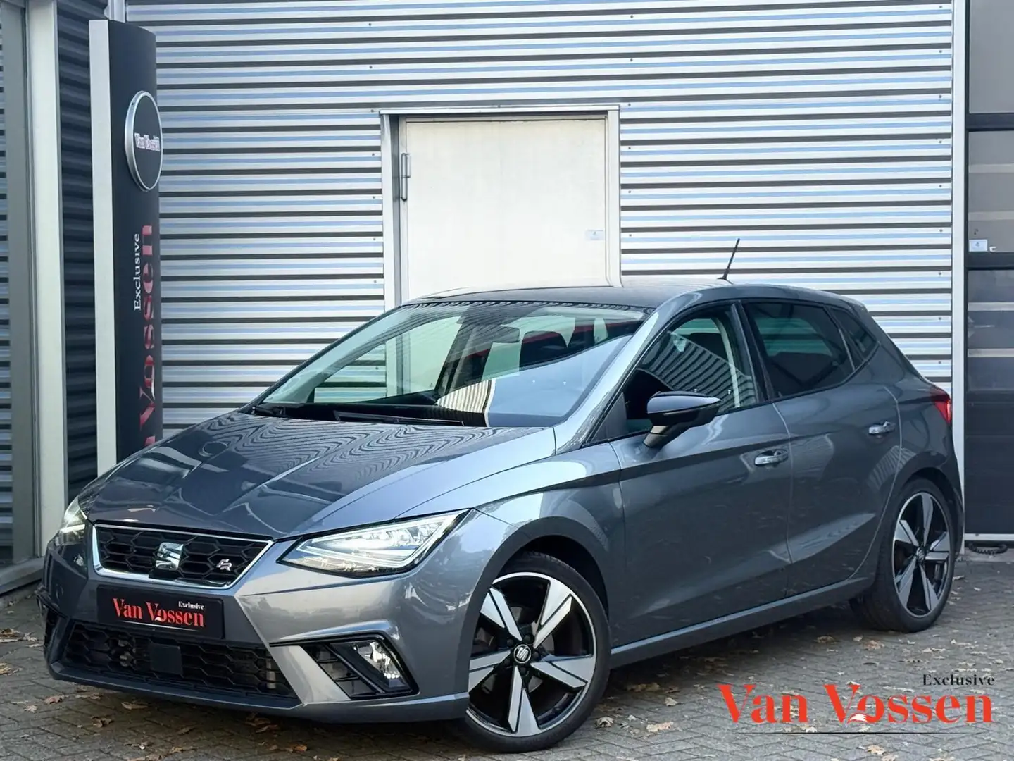 SEAT Ibiza 1.0 TSI FR |PDC|CRUISE|CARPLAY|TREKHAAK| Grau - 1