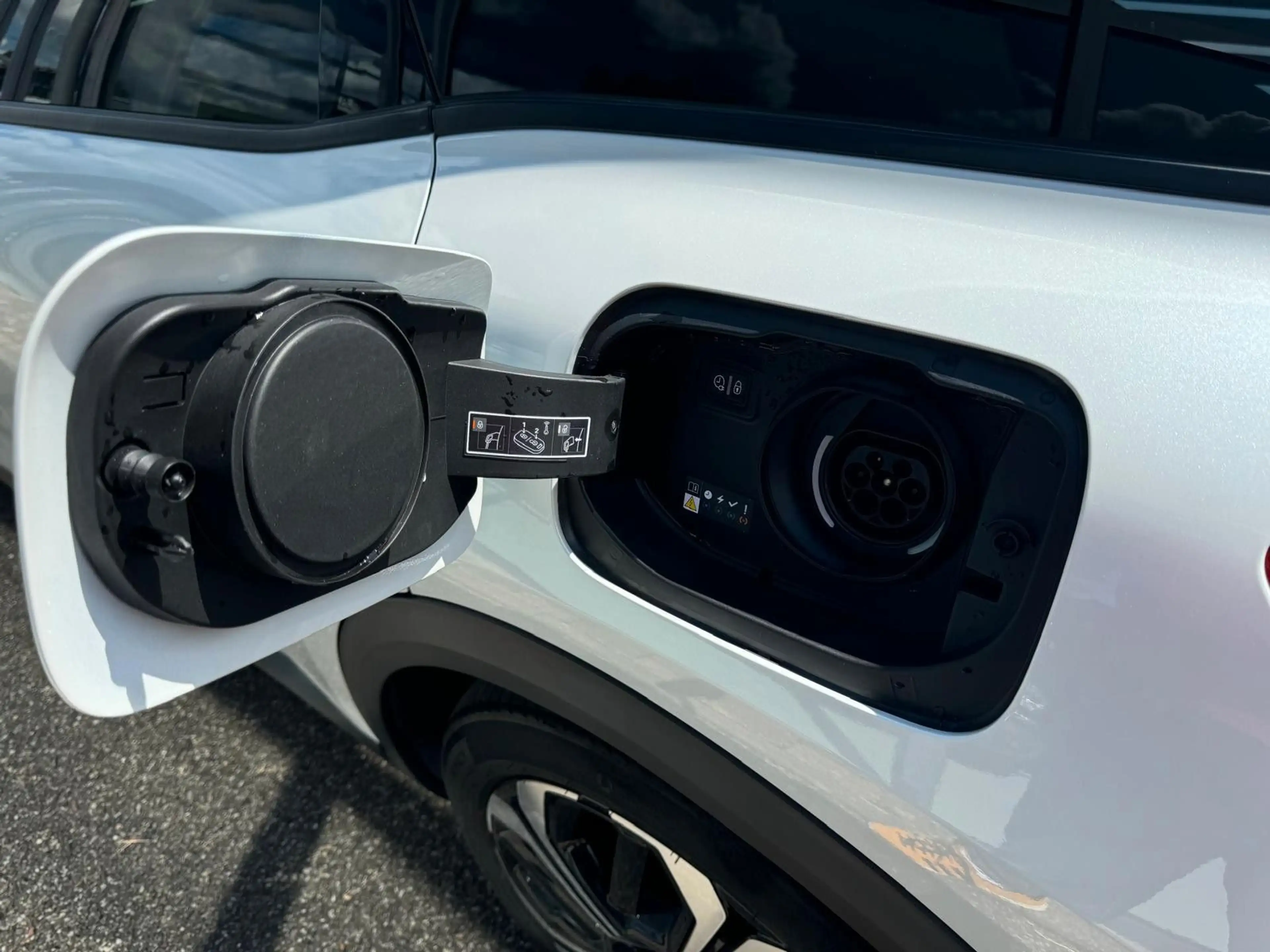 Citroen C5 X Shine Pack Hybrid — photo 19