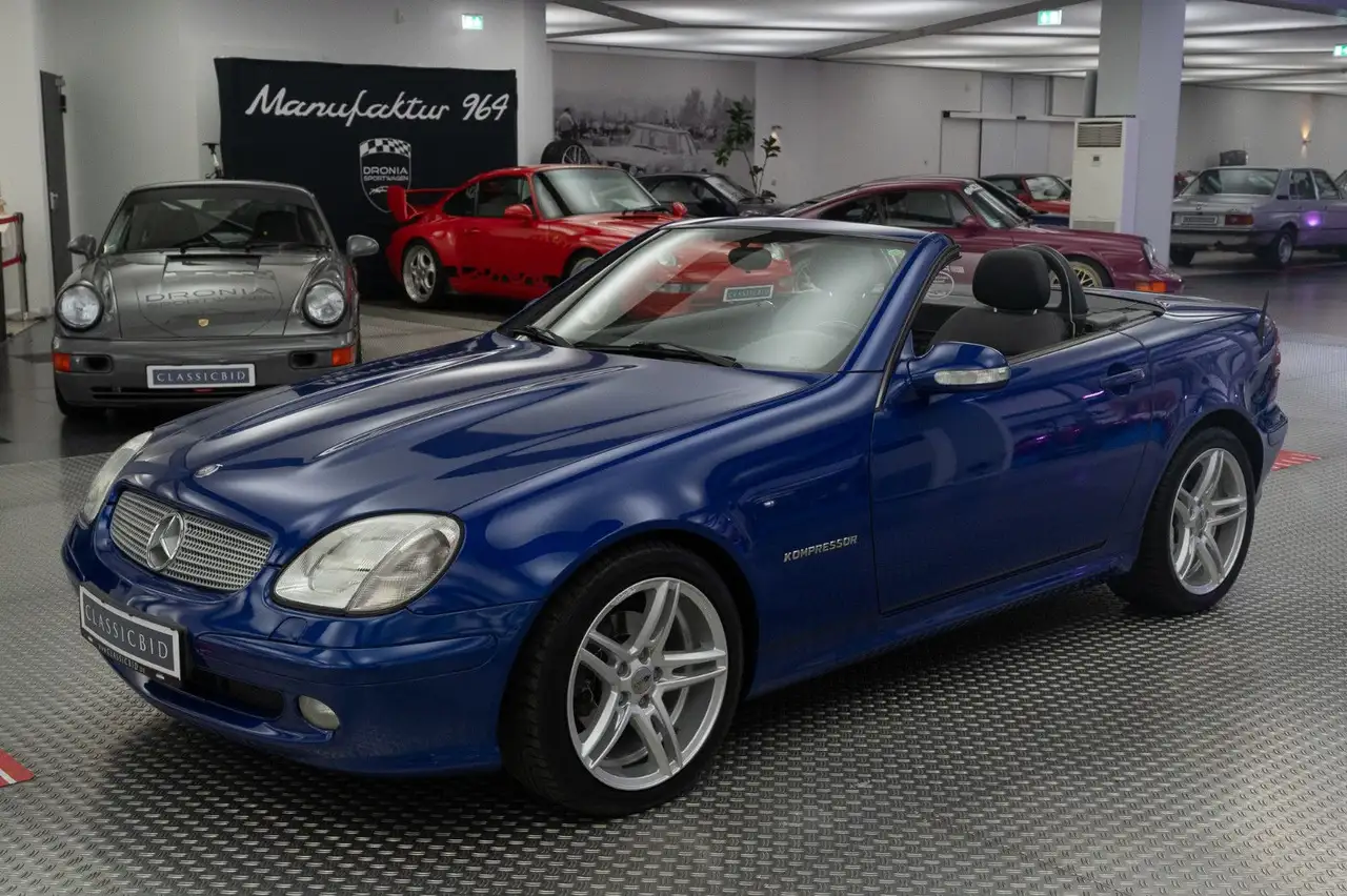 Mercedes-Benz SLK 230