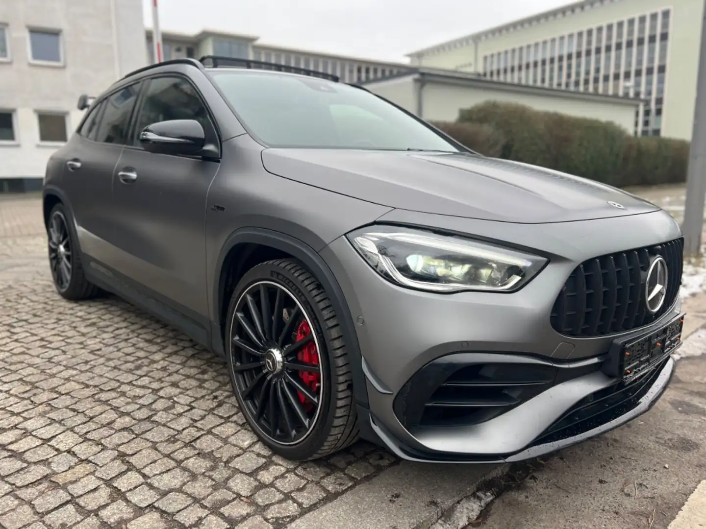 Mercedes-Benz GLA 45 AMG S 4Matic Šedá - 1