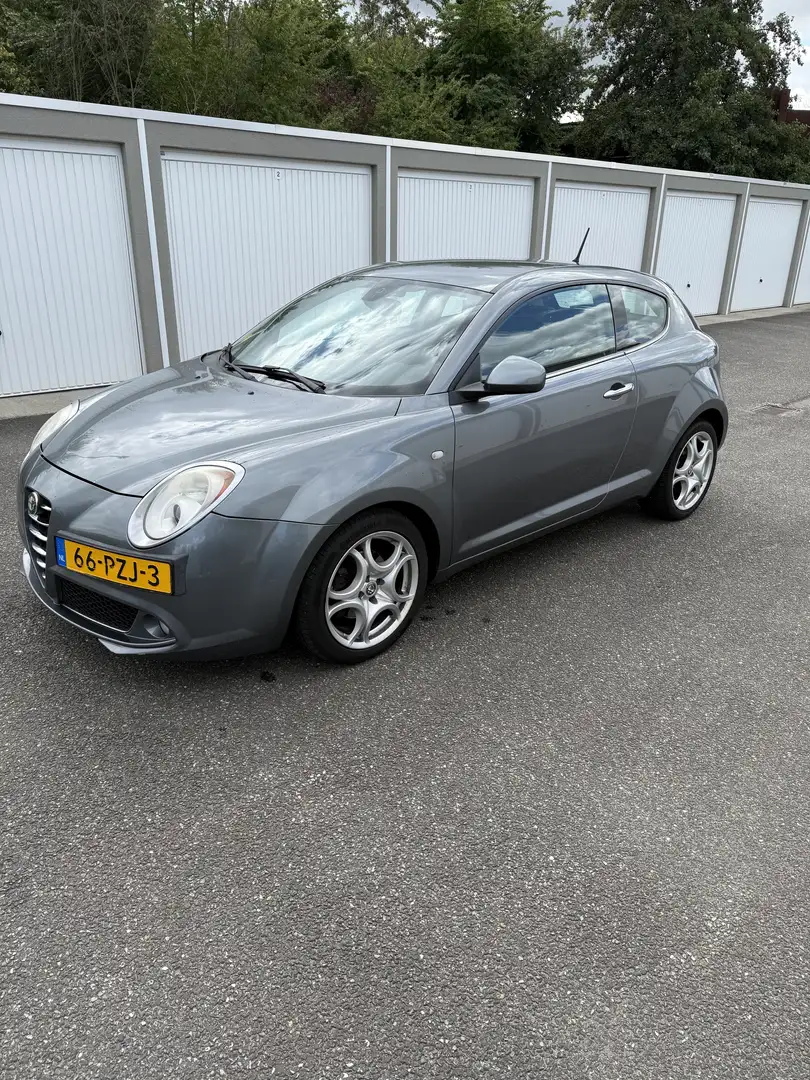 Alfa Romeo MiTo 1.3 JTDm ECO Essent. Grijs - 2
