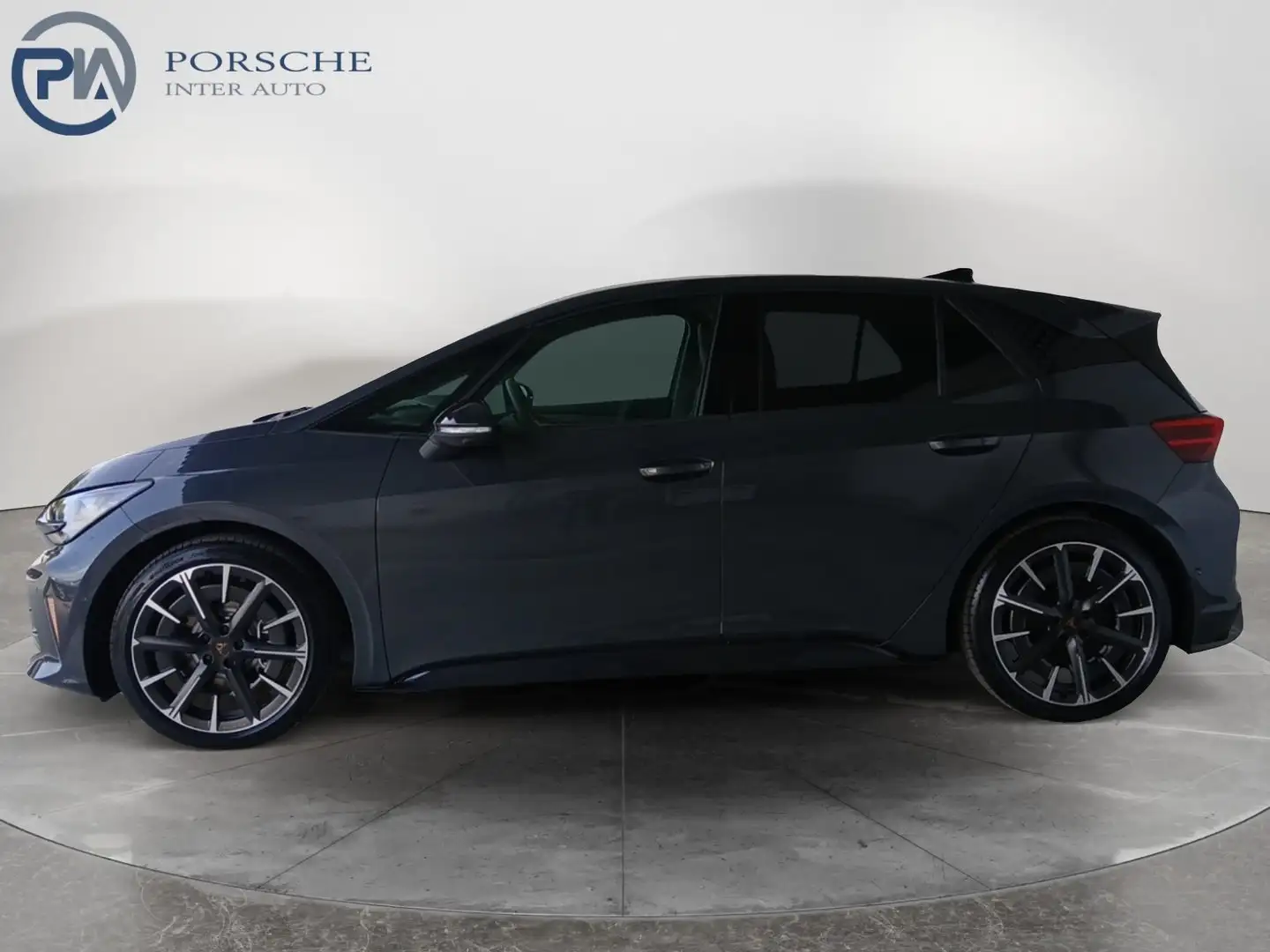 CUPRA Born PLUS 58/61 140kW/190PS Grau - 2