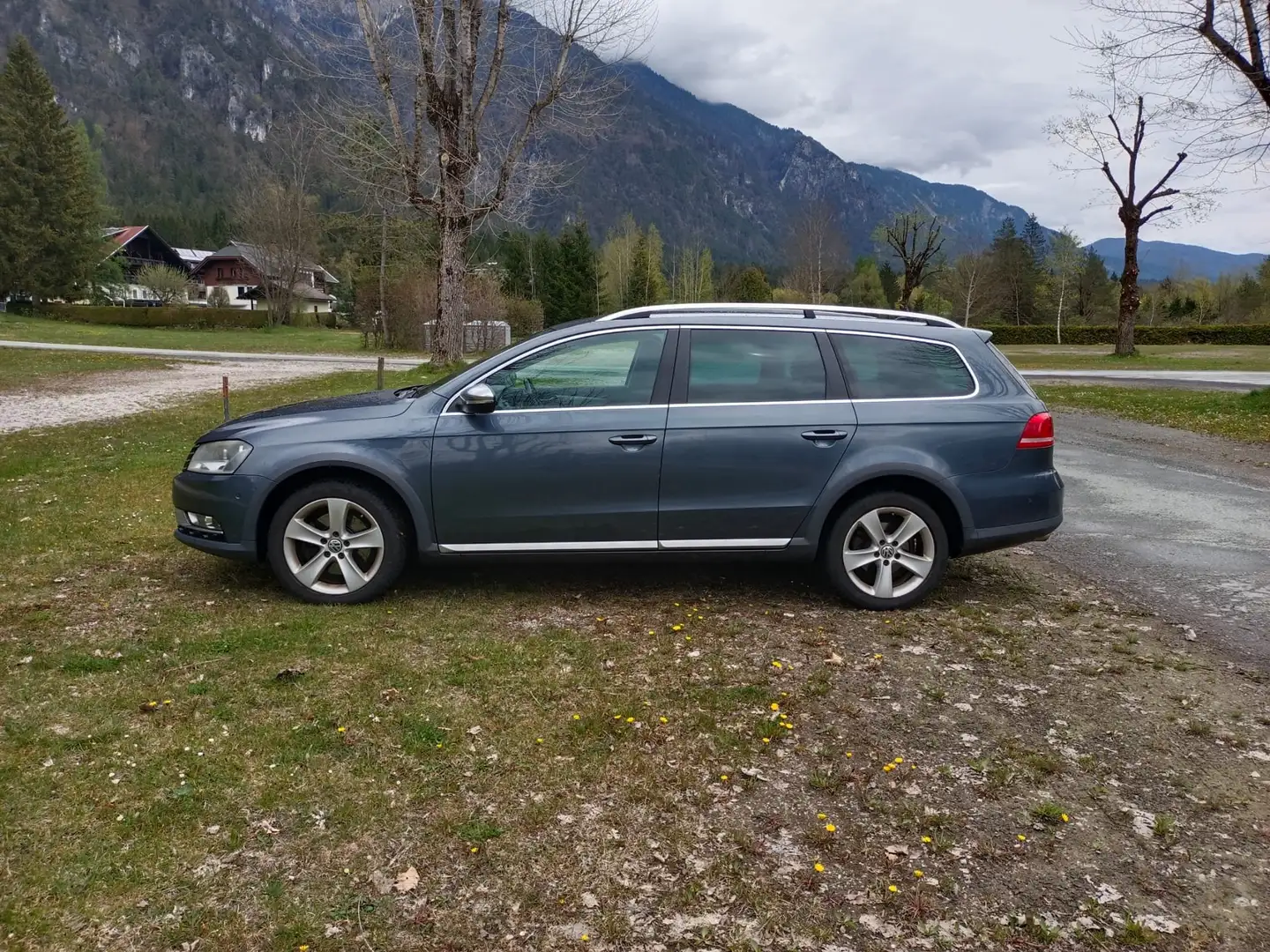 Volkswagen Passat Alltrack Passat Alltrack BMT 2,0 TDI DPF 4Motion DSG Modrá - 2