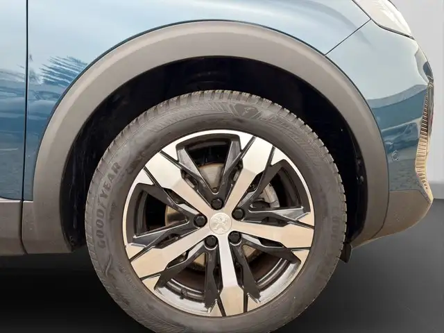 Peugeot 3008 view 7