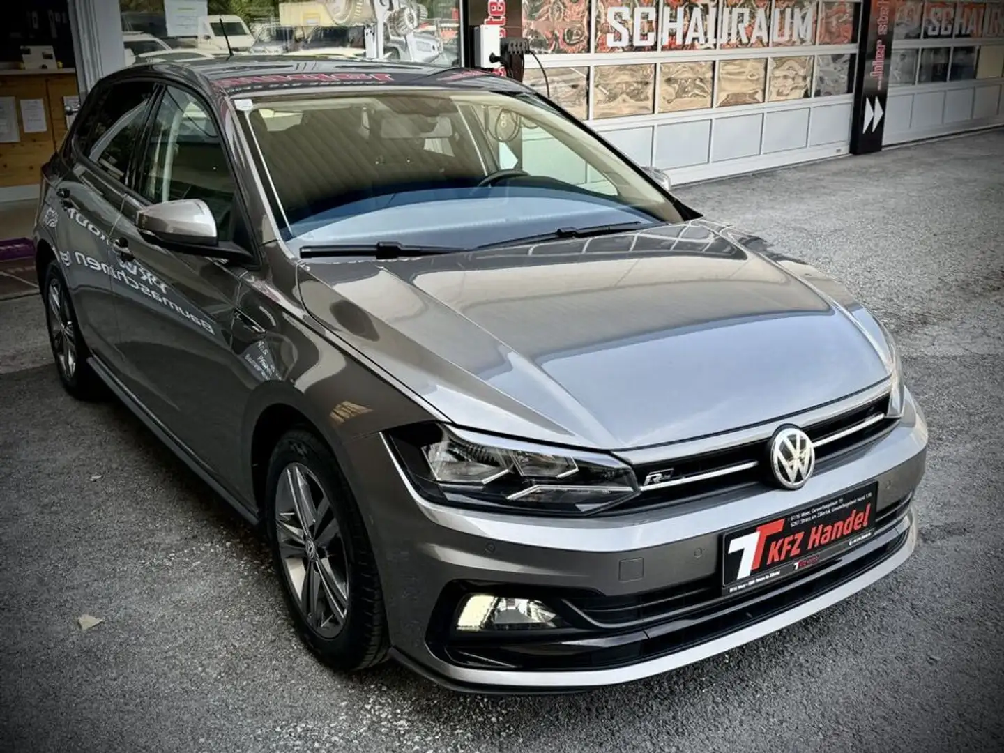 Volkswagen Polo R-Line Gris - 2