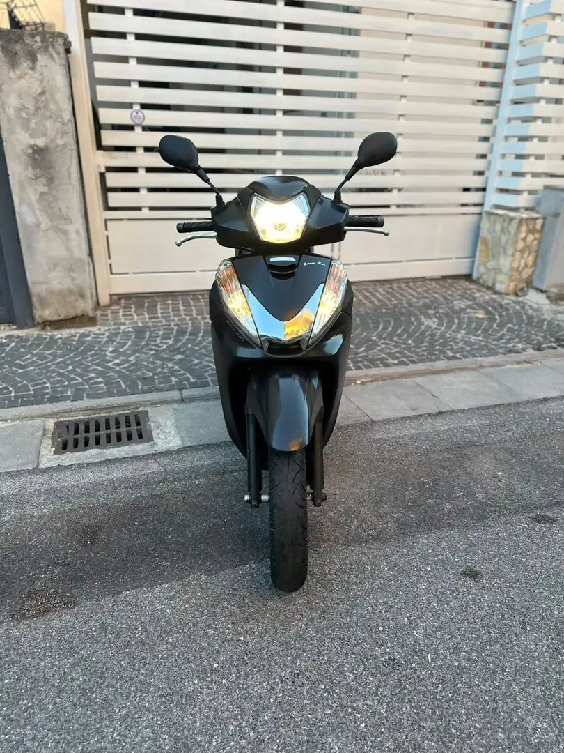 Honda SH 300 Sport Nero - 2
