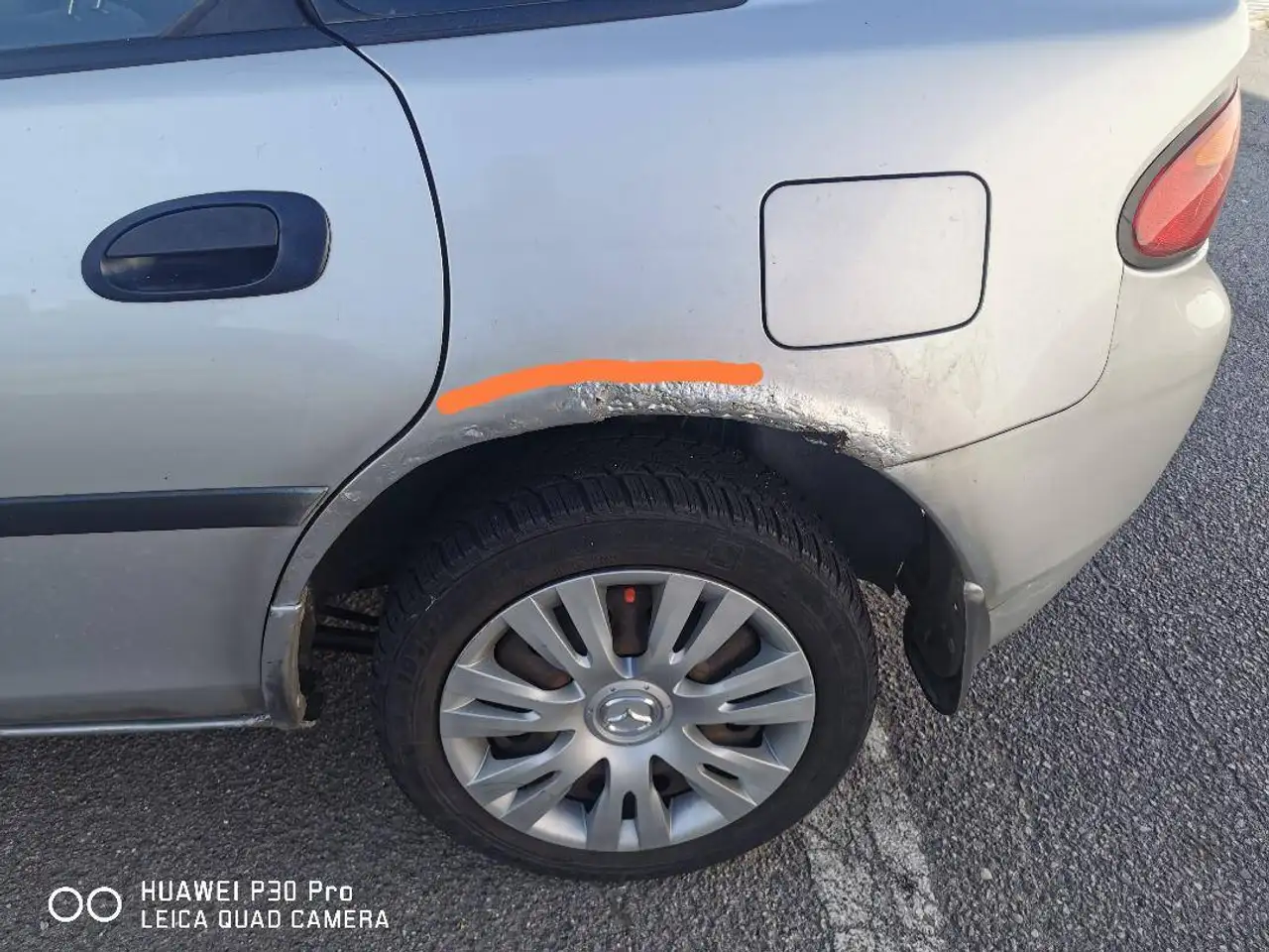 Mazda 323 1.8 Automatique, foto 7