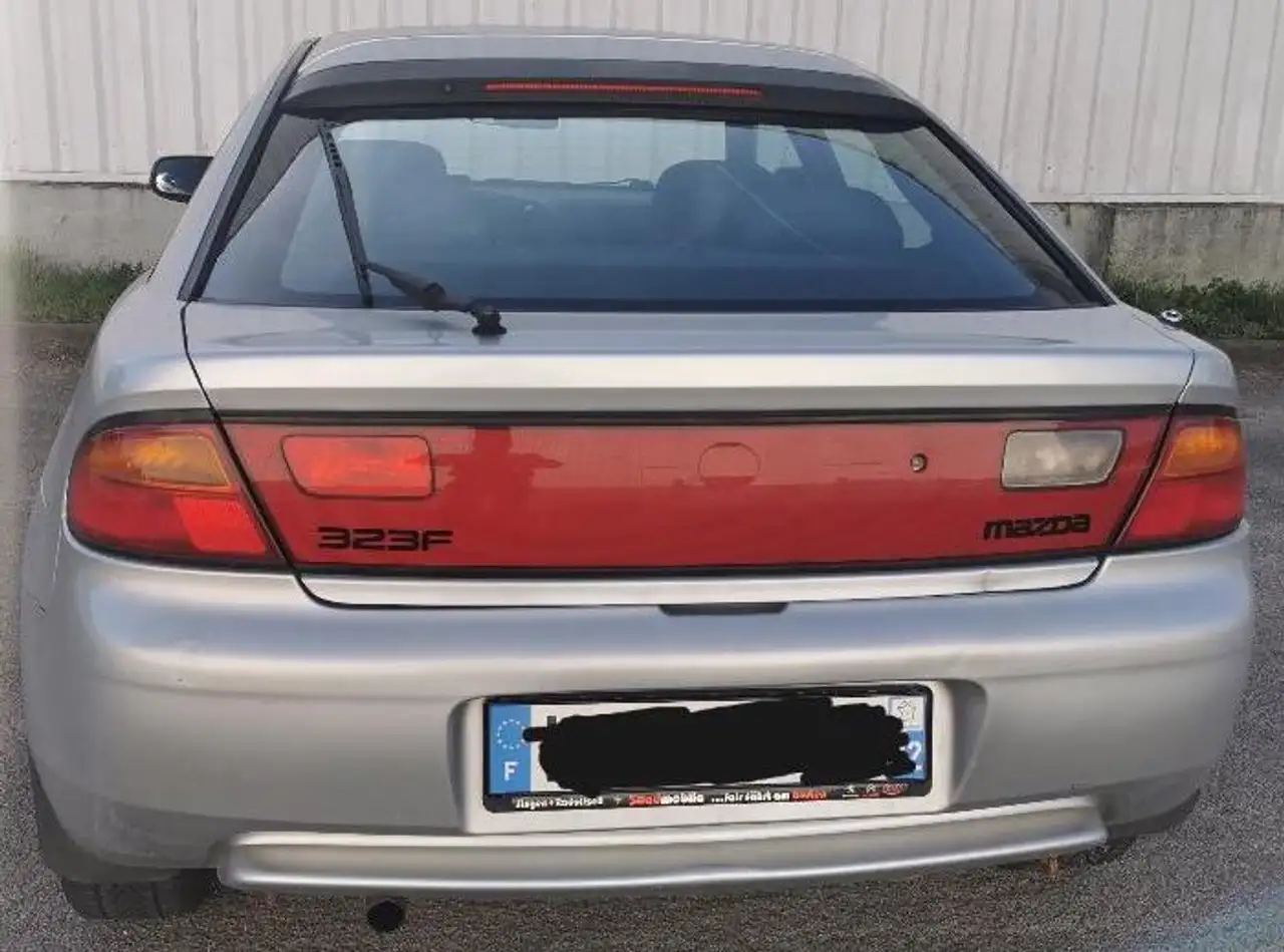 Mazda 323 1.8 Automatique, foto 6