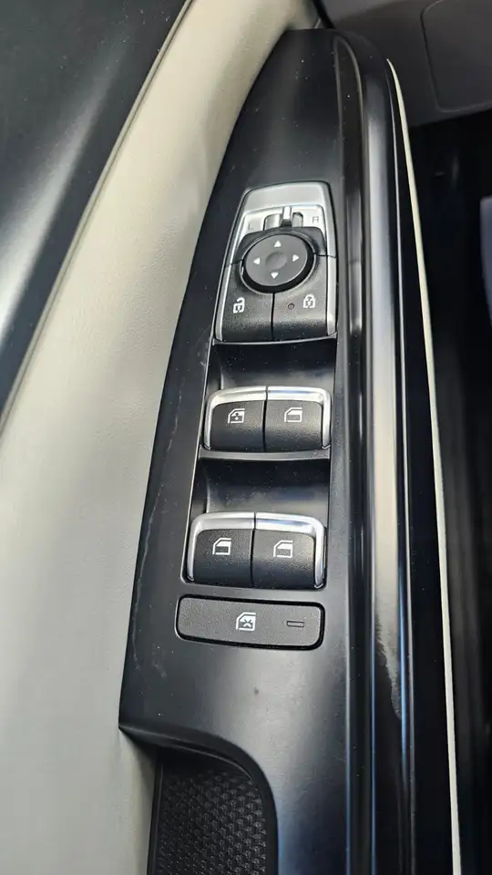 Kia Carnival снимка Kia Carnival