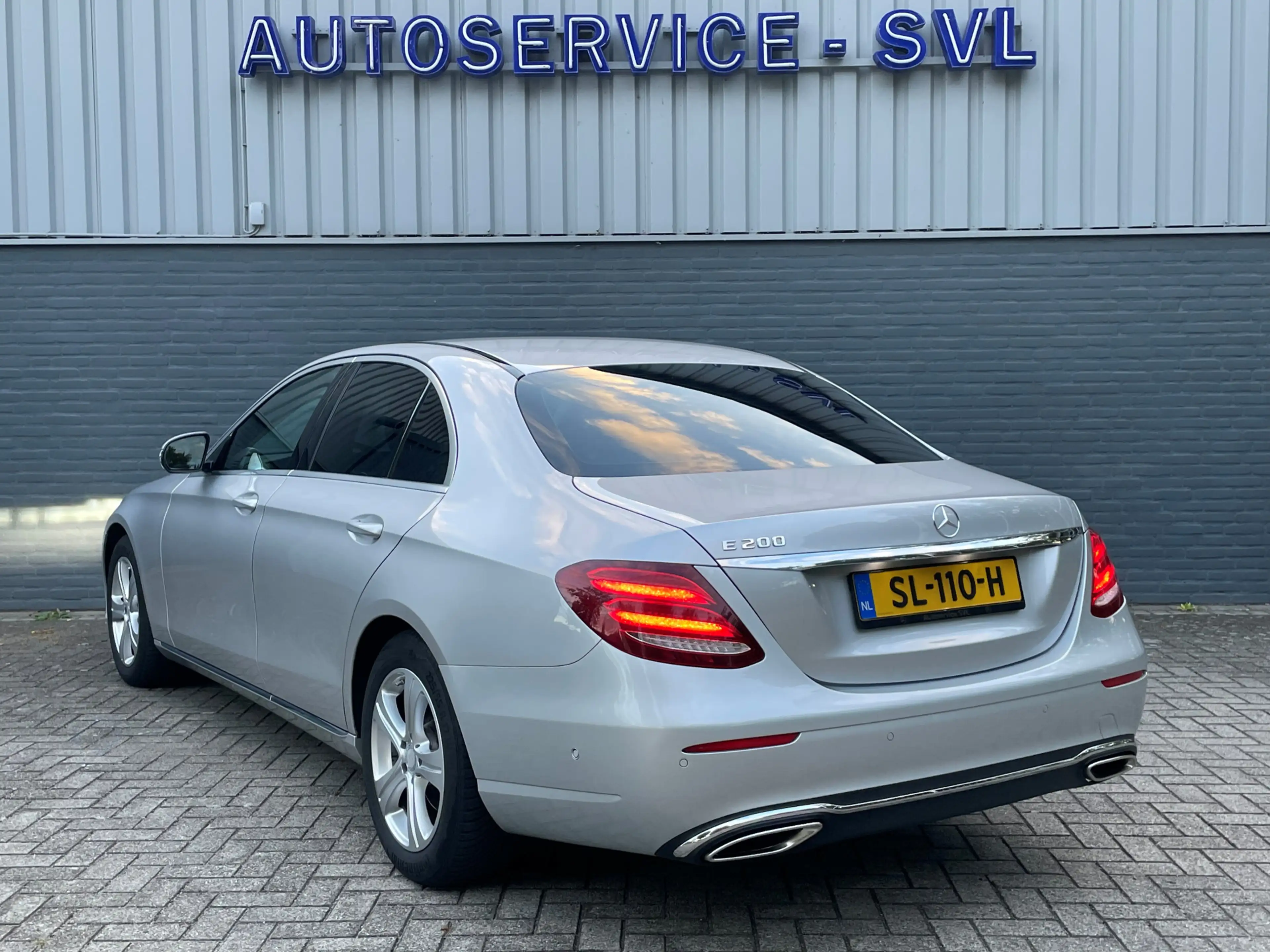 Mercedes-Benz E 200 Sedan, Trekhaak - Dodehoekassistent - achteruitrij — photo 6