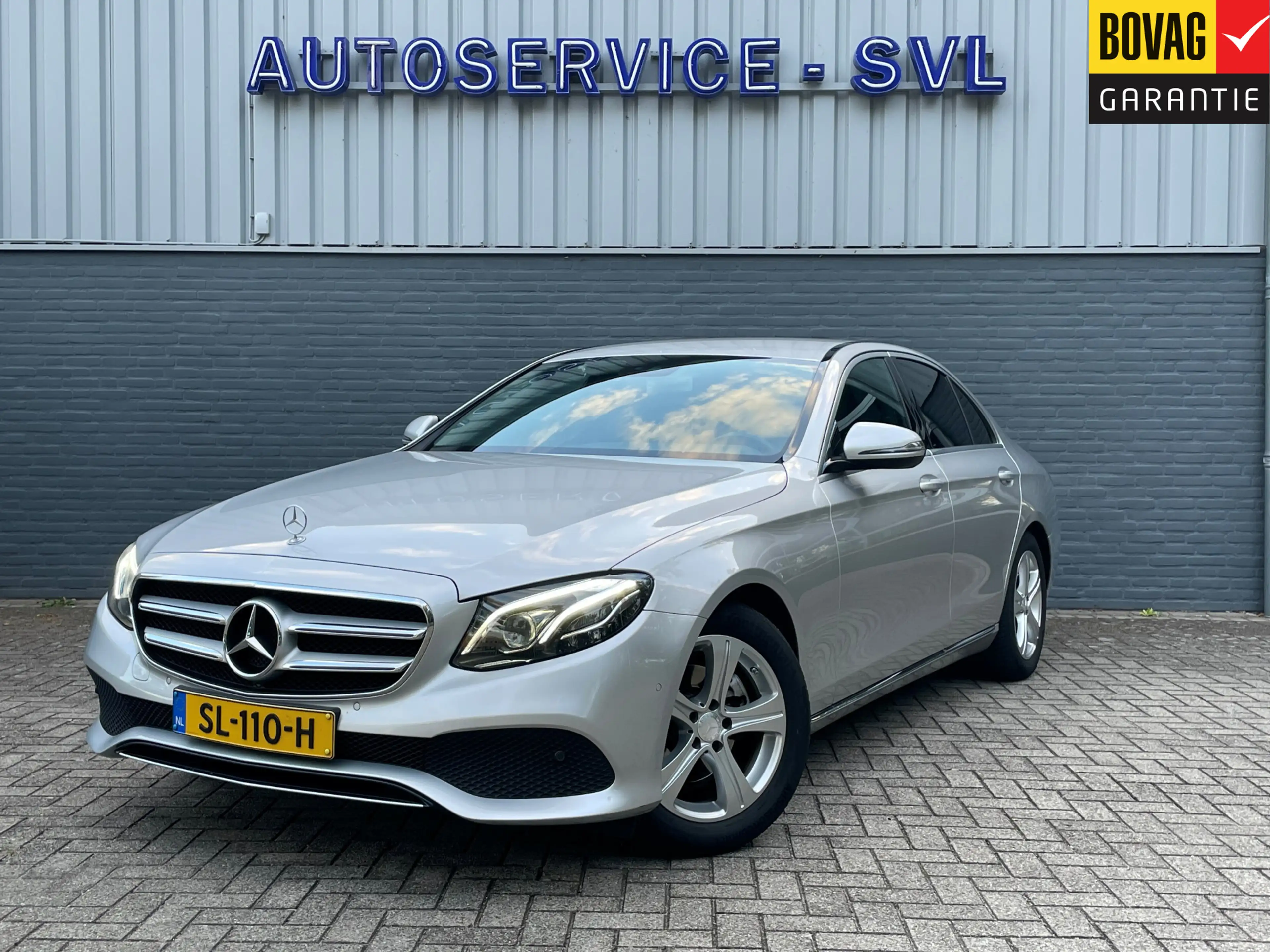 Mercedes-Benz E 200 Sedan, Trekhaak - Dodehoekassistent - achteruitrij