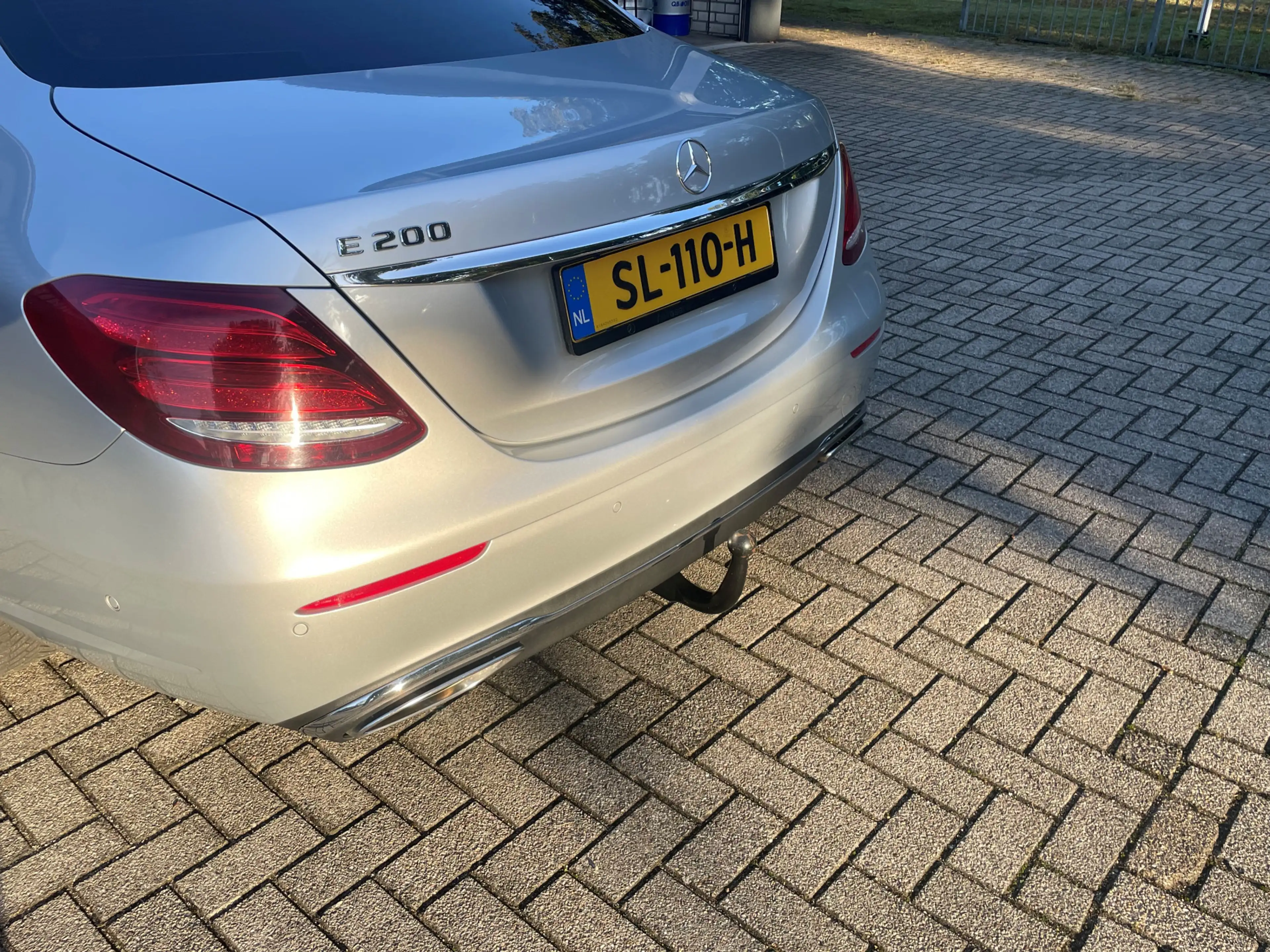 Mercedes-Benz E 200 Sedan, Trekhaak - Dodehoekassistent - achteruitrij — photo 15