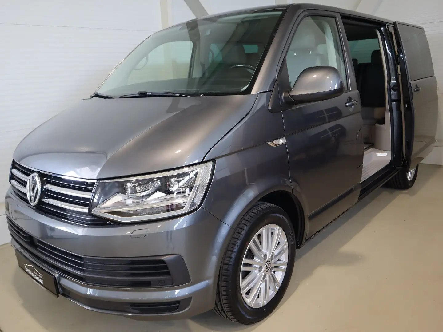 Volkswagen T6 Multivan Multivan Comf. DSG ACC/LED/AHK/2Schiebetüren Grau - 1