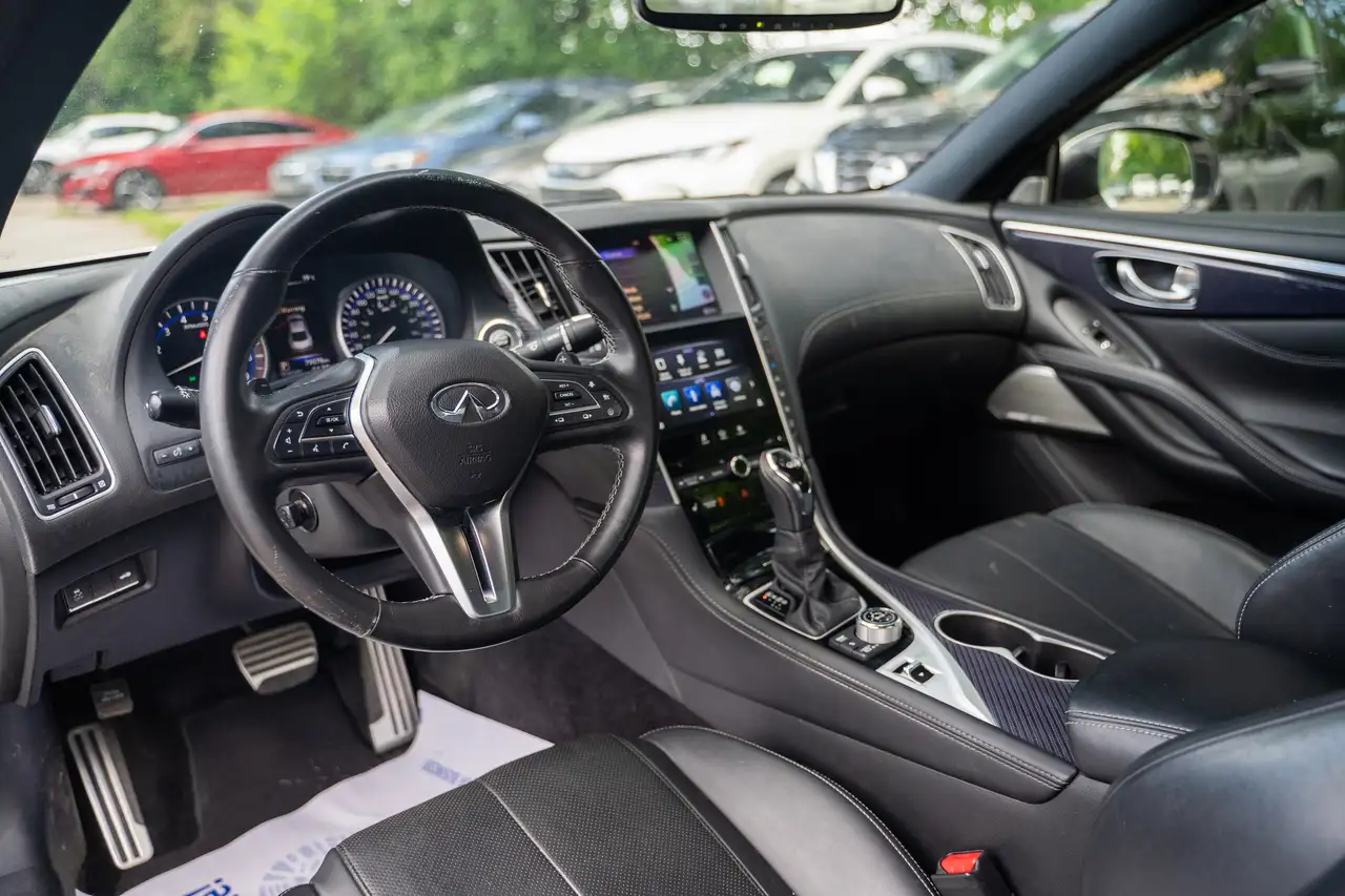 Infiniti Q60 photo Infiniti Q60