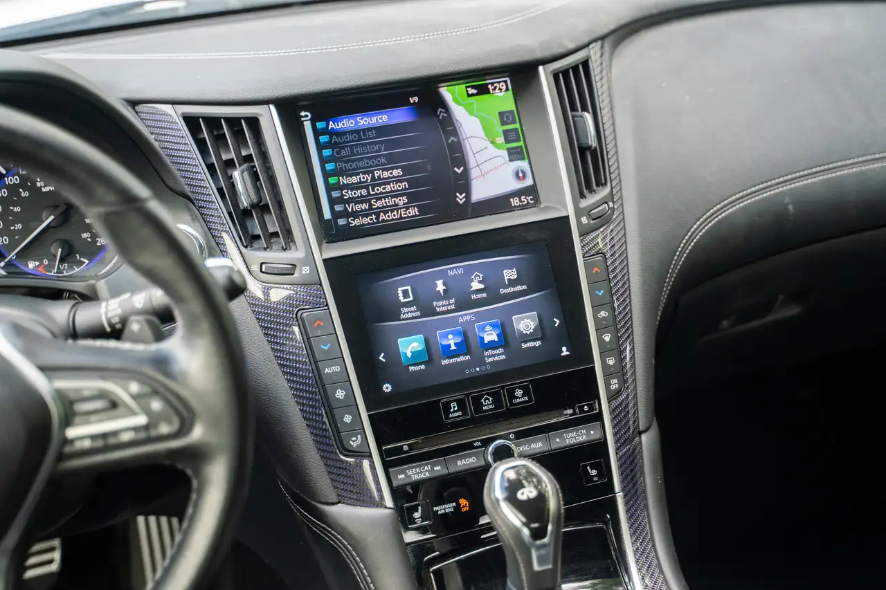 Infiniti Q60 photo Infiniti Q60