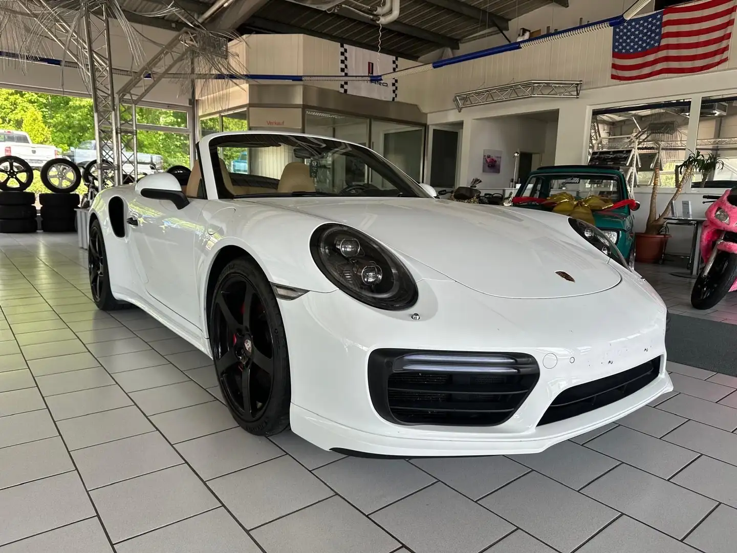 Porsche 911 Turbo Cabriolet 991.2 Lift LED PDLS Weiß - 2