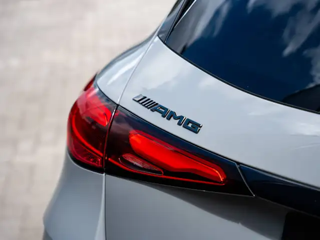 Mercedes-Benz GLC view 10