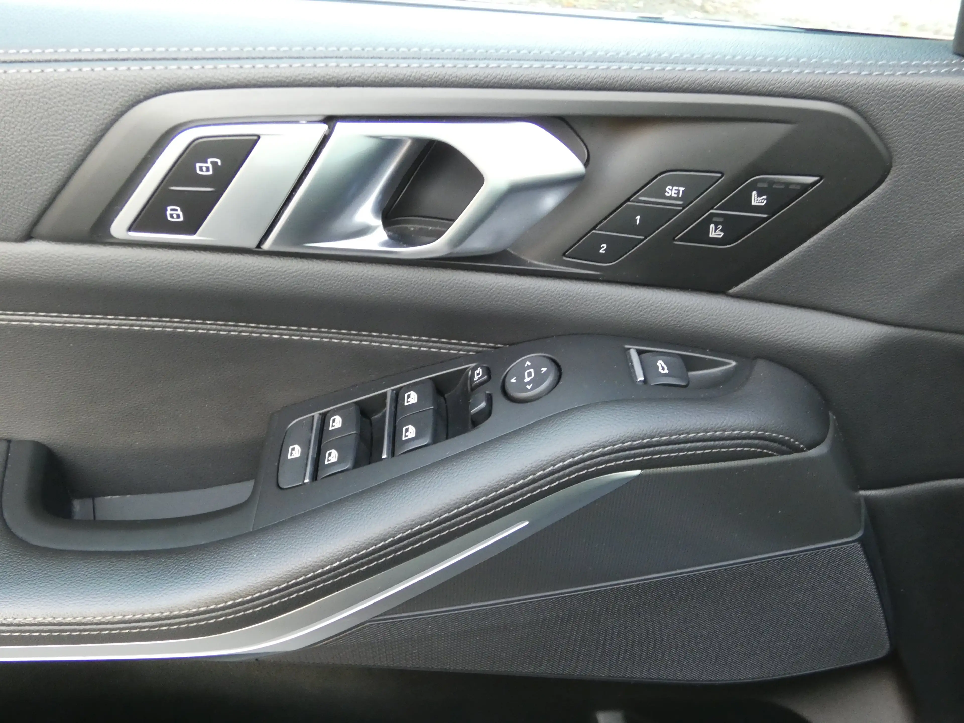 BMW X5 xDrive40d Head-Up+AHK+StHz+Navi+Pano+Kamera — photo 13