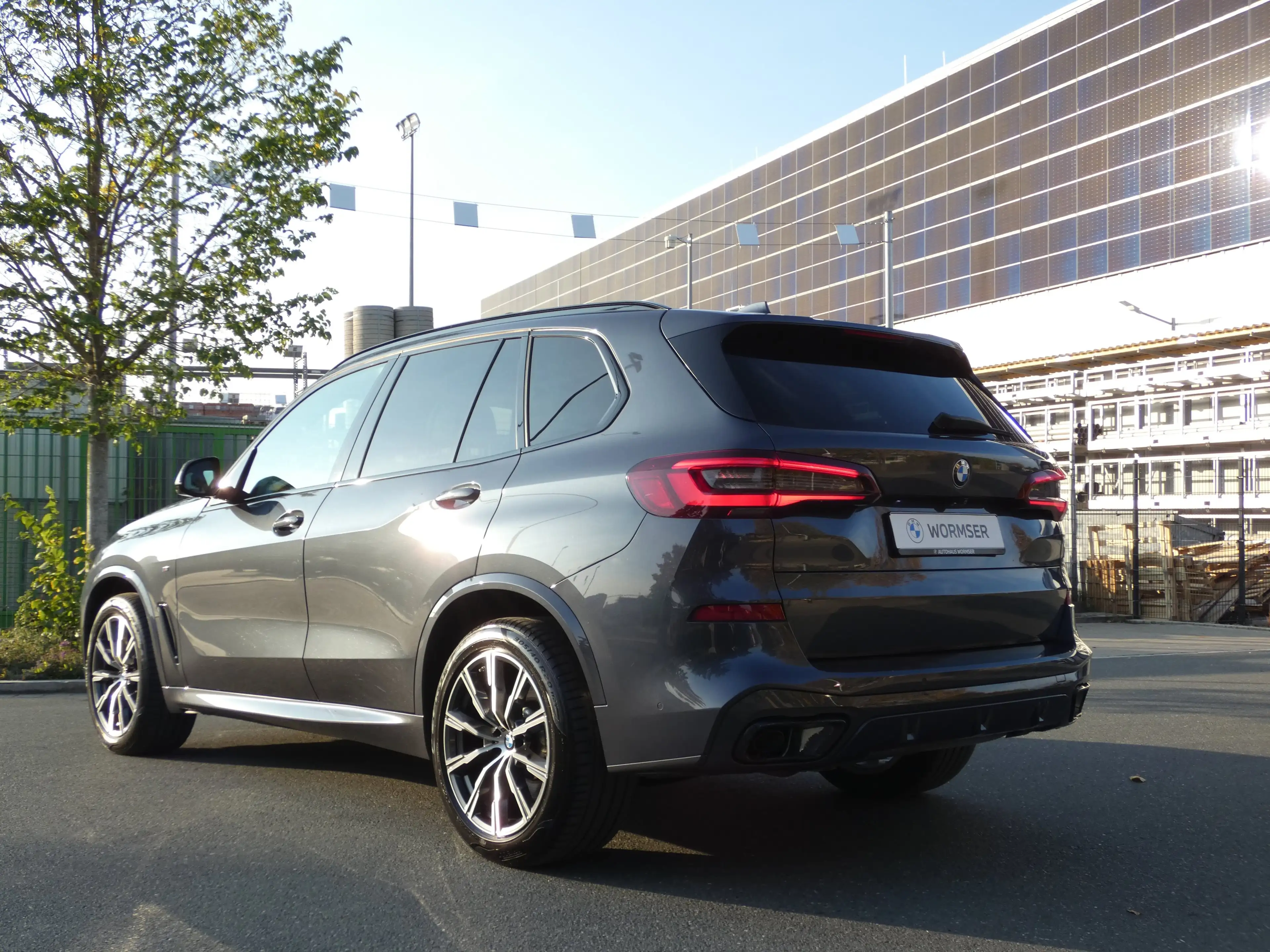 BMW X5 xDrive40d Head-Up+AHK+StHz+Navi+Pano+Kamera — photo 7