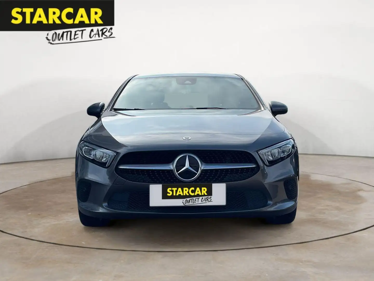 Mercedes-Benz A 180 PROGRESSIVE ADVANCED+LED+MBUX NAVI PREMIUM+SHZ+RFK Grau - 2