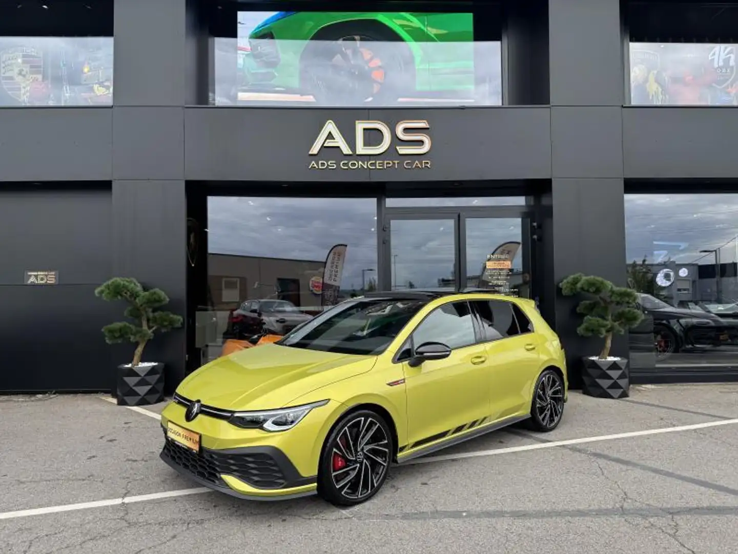 Volkswagen Golf VIII GTI Clubsport Jaune - 1