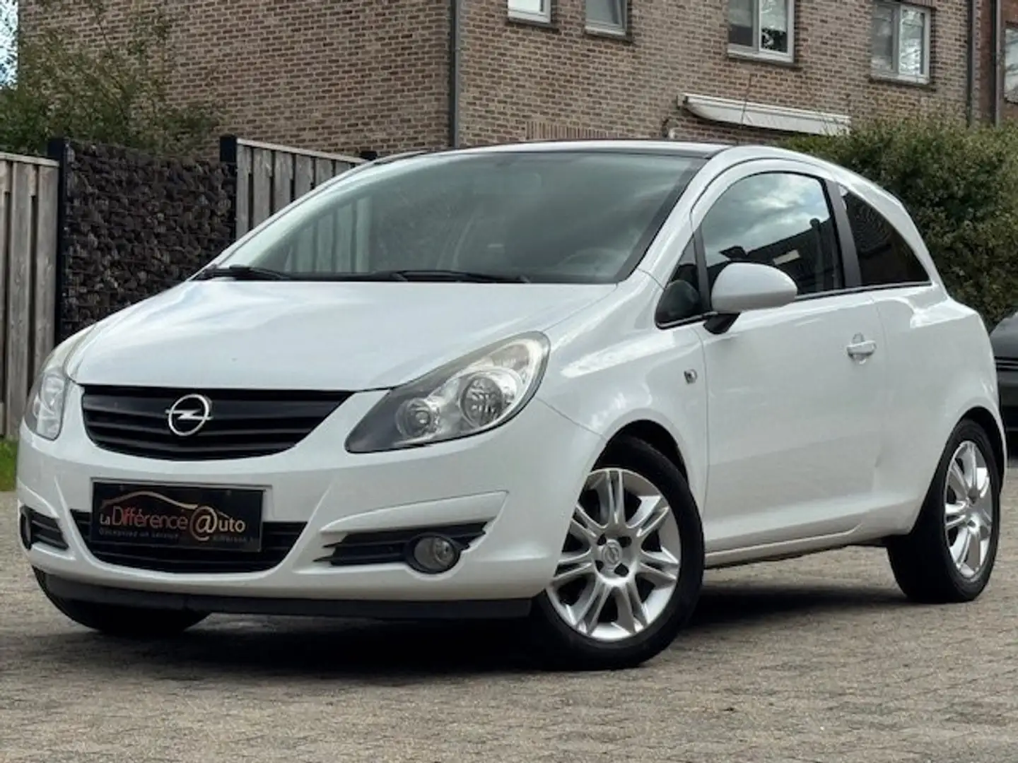 Opel Corsa Corsa 1.2 Black Edition - VENDUE - VENDUE - VENDUE Blanc - 1