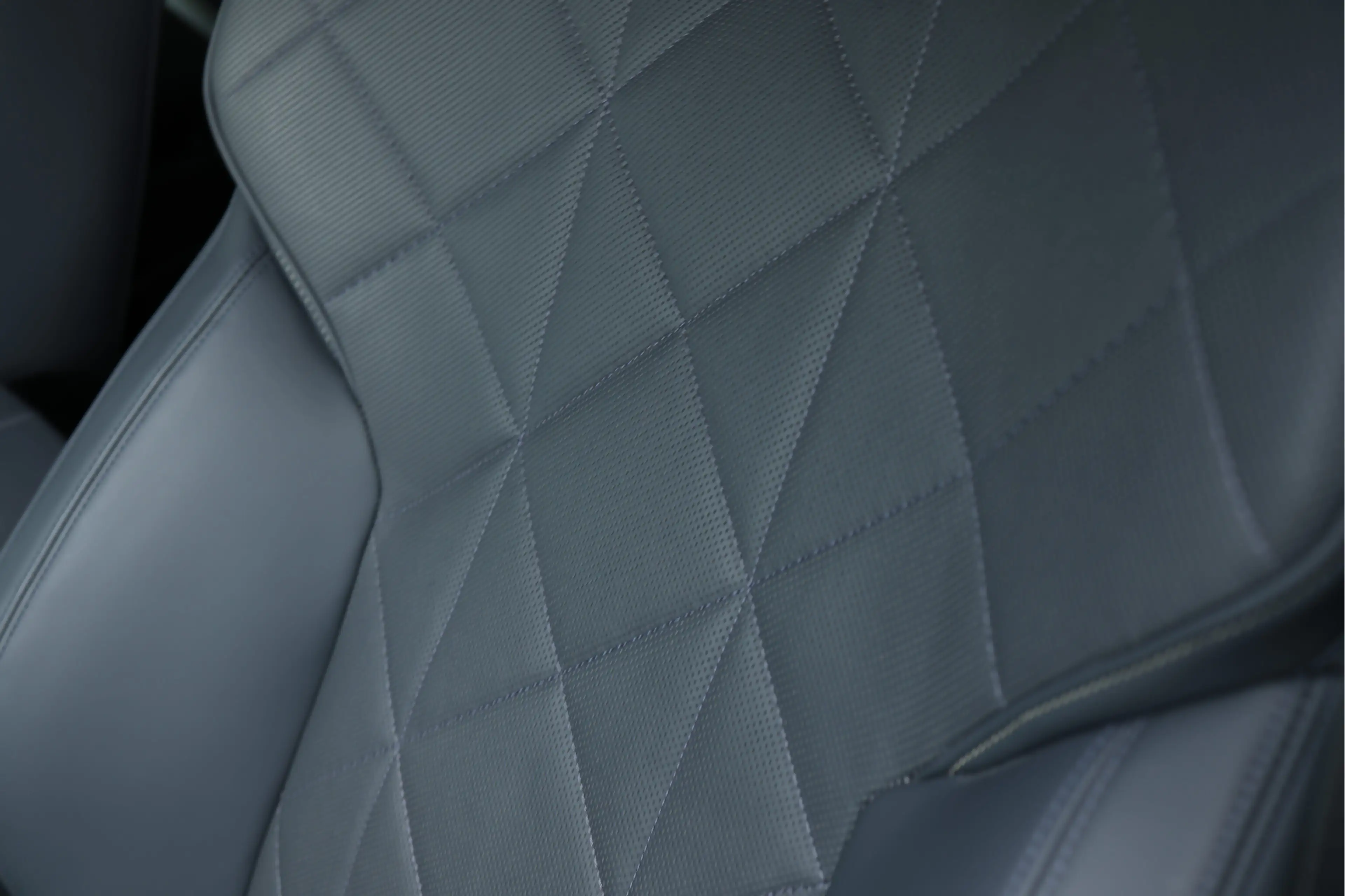 BMW iX xDrive60 112 kWh | Comfort Access | Driving Assist — photo 10