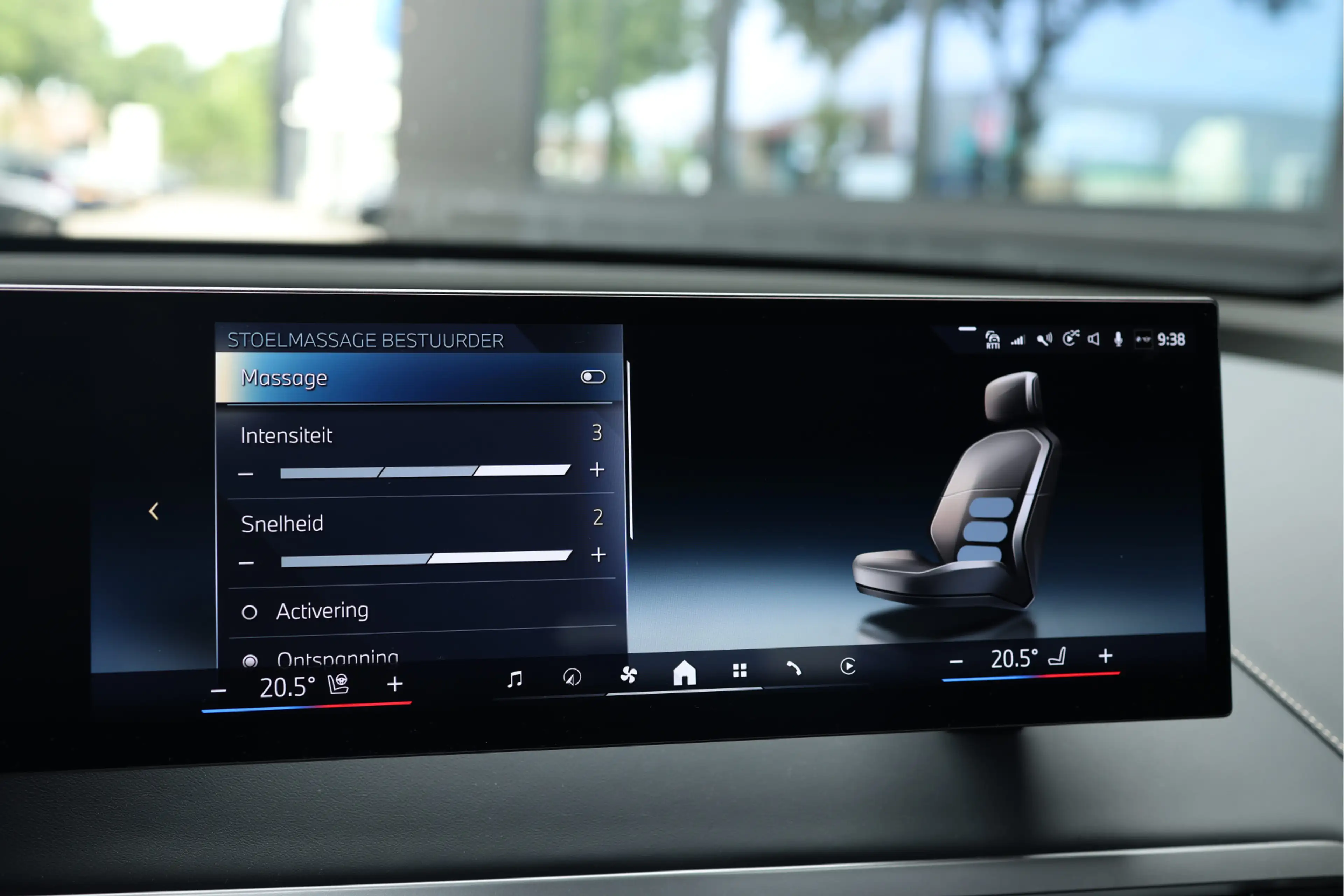 BMW iX xDrive60 112 kWh | Comfort Access | Driving Assist — photo 14