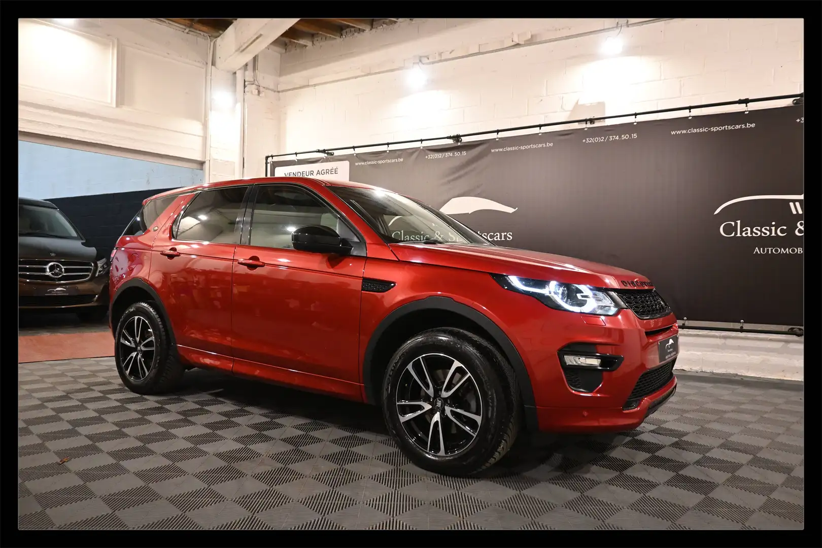 Land Rover Discovery SportDiscovery Sport 2.0 TD4 R-DYNAMIC / TOIT PANO / CAMERA / ATTELAGE / LANE ASSIT / DEPARTURE WARNING !!