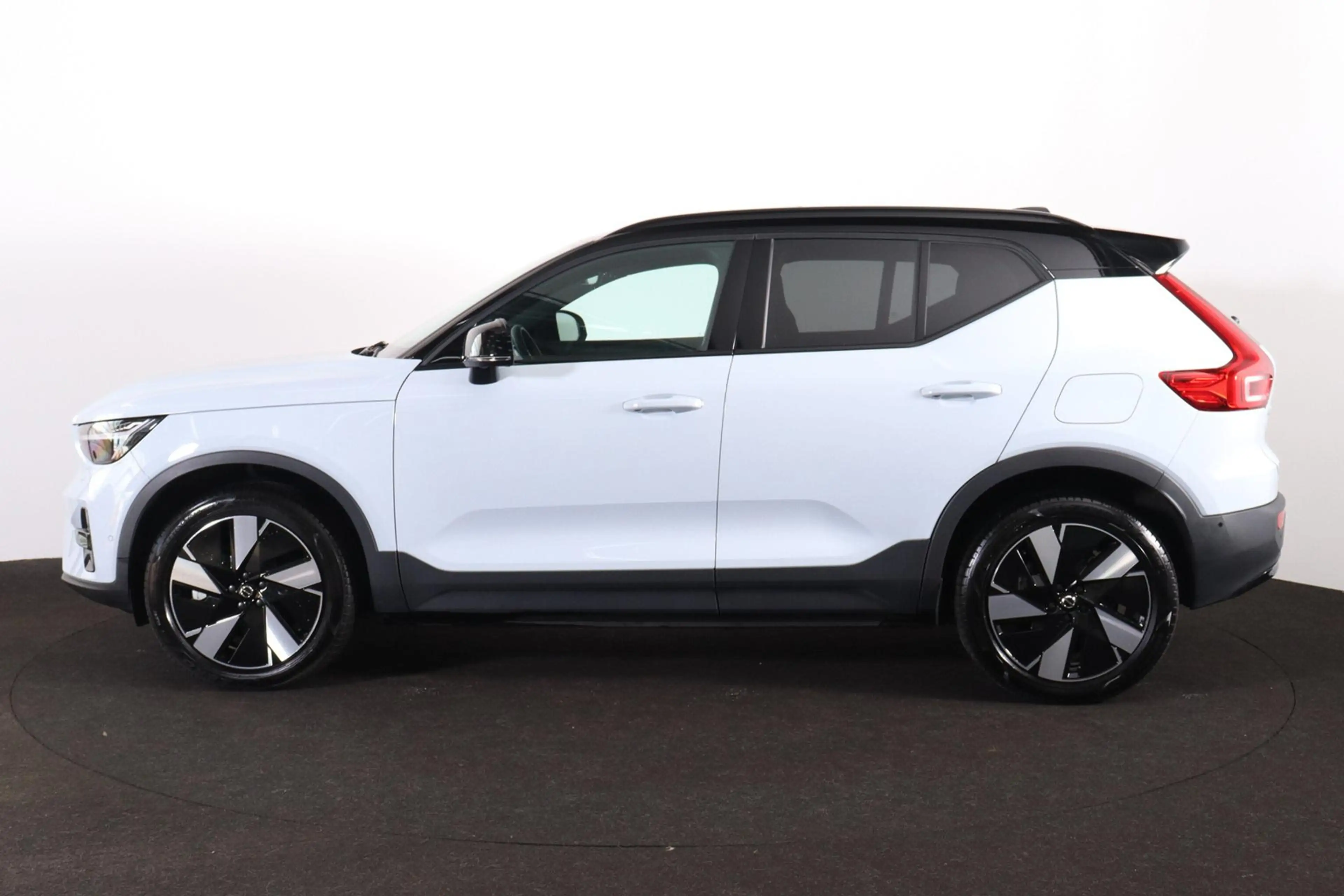 Volvo EX40 Extended Range Ultra 82 kWh - Panorama/schuifdak - — photo 3