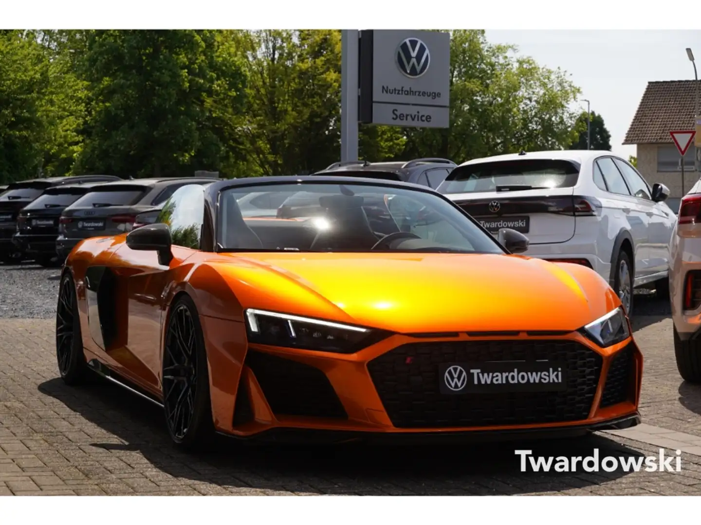 Audi R8 Spyder 5.2 FSI Performance Laser Raute PPF MB Desi Orange - 1