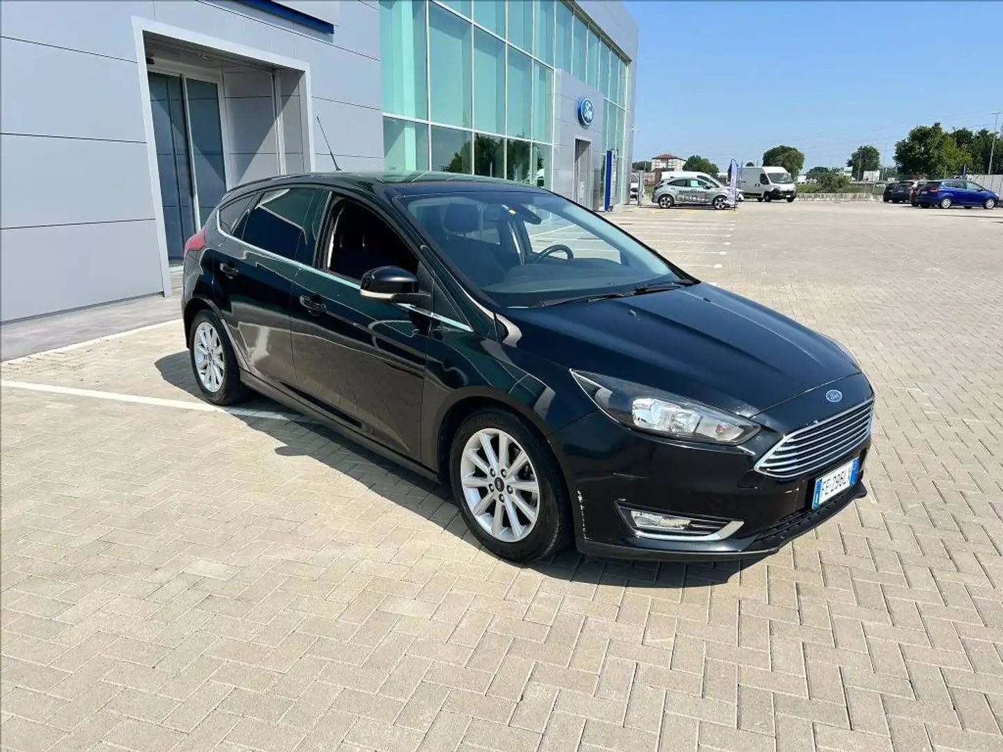 Ford Focus 5p 1.5 tdci Titanium s&s 120cv powershift Nero - 1