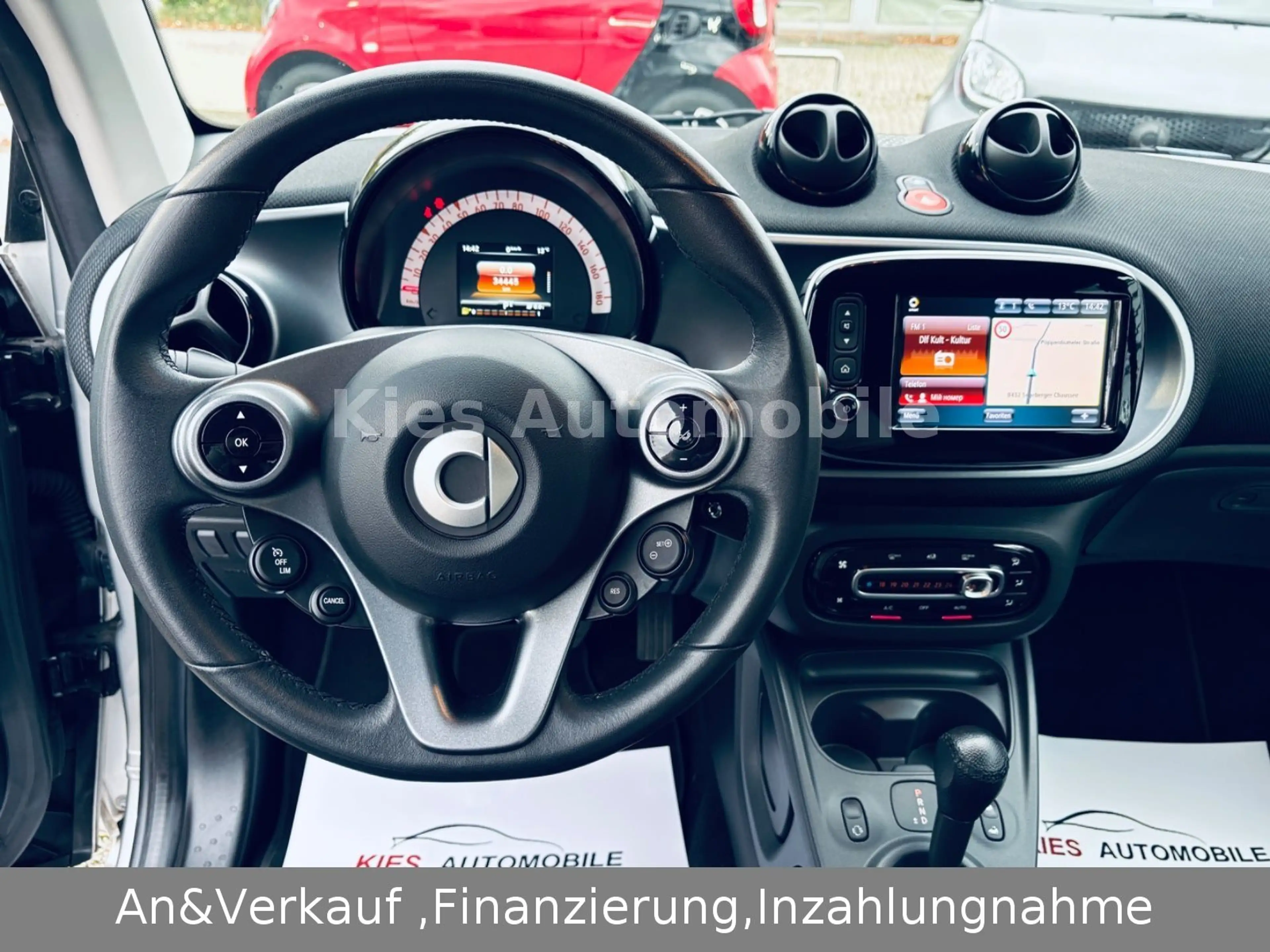 smart forTwo Cabrio Prime 90Ps AUTOM/LEDER/NAVI/KAM/2H — photo 11