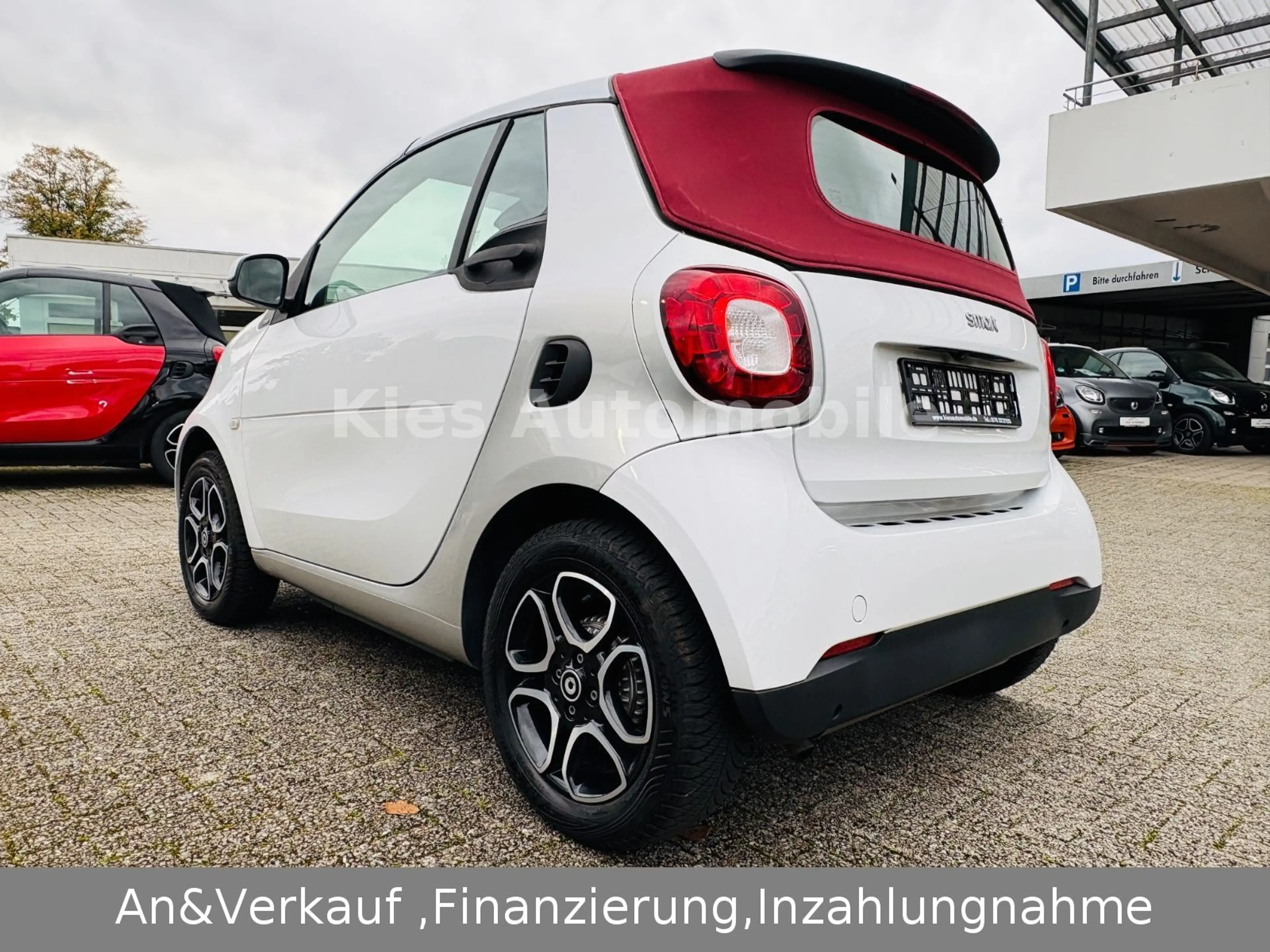 smart forTwo Cabrio Prime 90Ps AUTOM/LEDER/NAVI/KAM/2H — photo 5