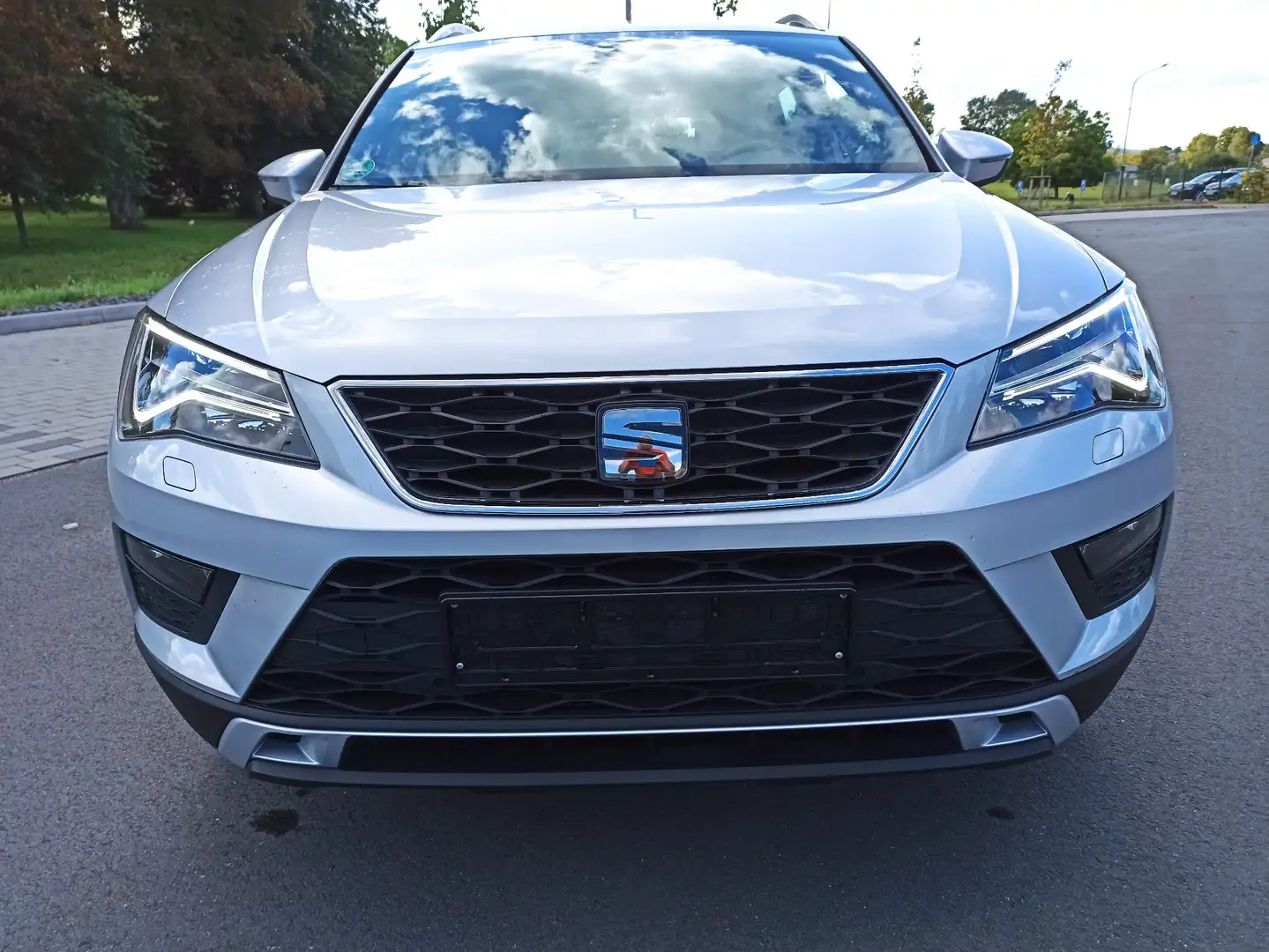 SEAT Ateca 1,4 TSI Xcellence Alcantara Kamera ACC Xenon LED Argent - 2