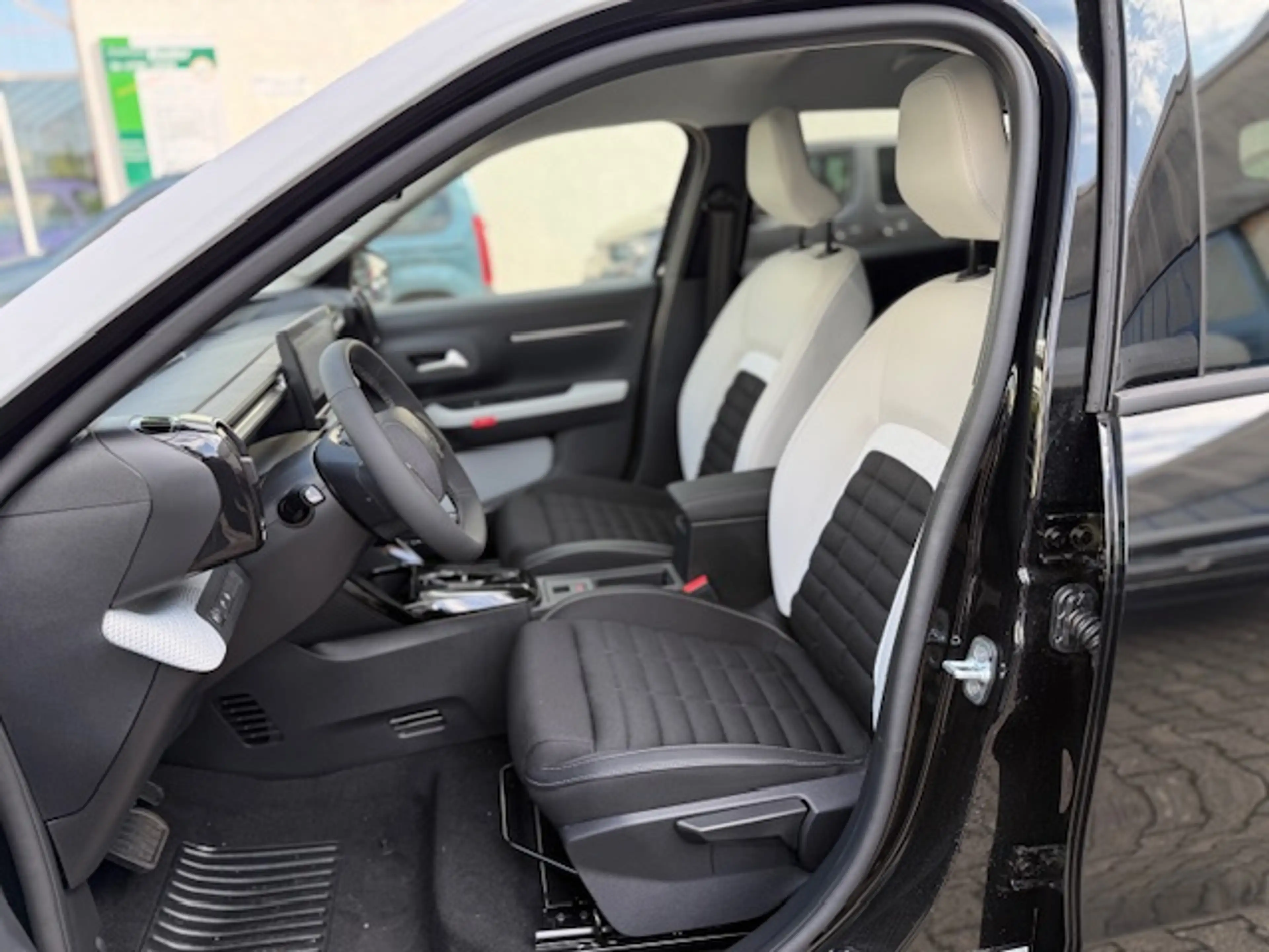 Citroen C3 Aircross MAX 145 Mild-Hybrid Automatik * Winter-Paket * 8 Jahre Garantie — photo 8