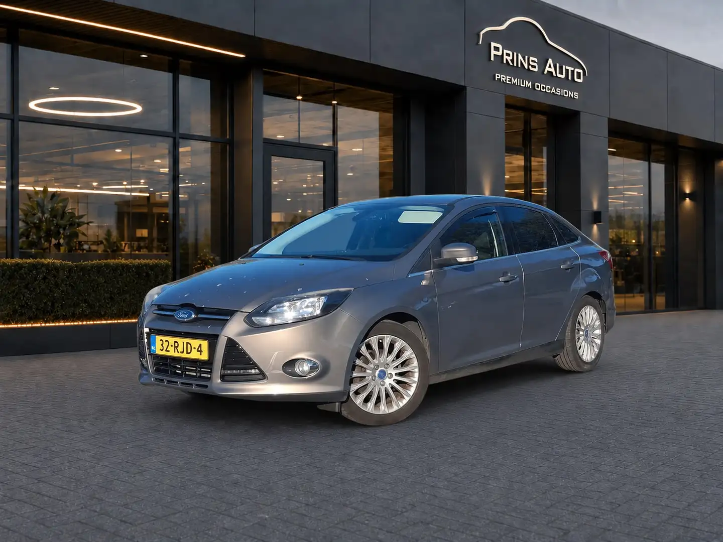 Ford Focus 1.6 TI-VCT First Edition |STOELVW.|CARPLAY|CLIMA|E Bruin - 1